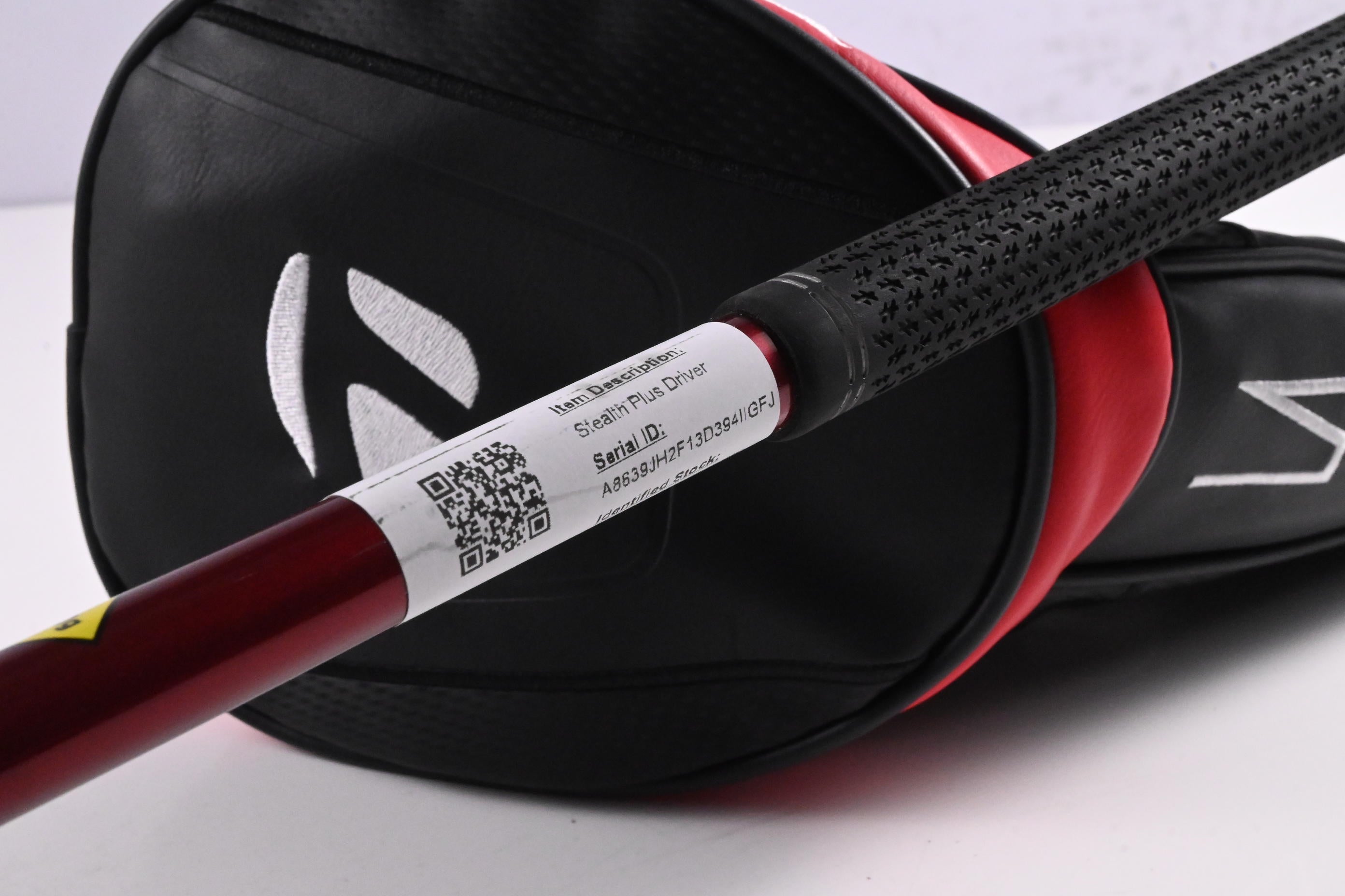 Left Hand Taylormade Stealth Plus Driver / 10.5 Degree / Regular Flex Shaft