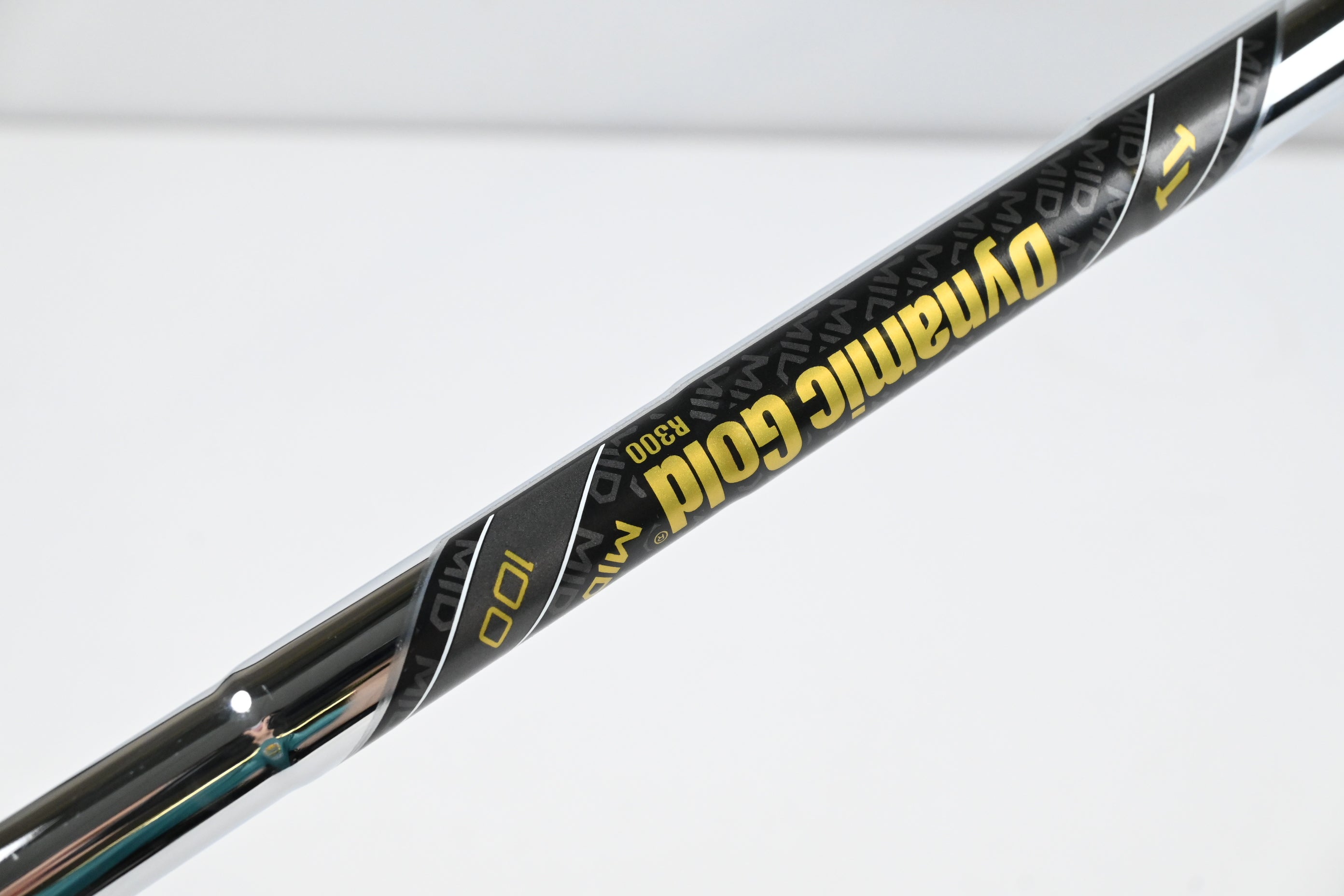 Mizuno Pro 243 #4 Iron / 22 Degree / Regular Flex Dyanmic Gold R300 MID 100
