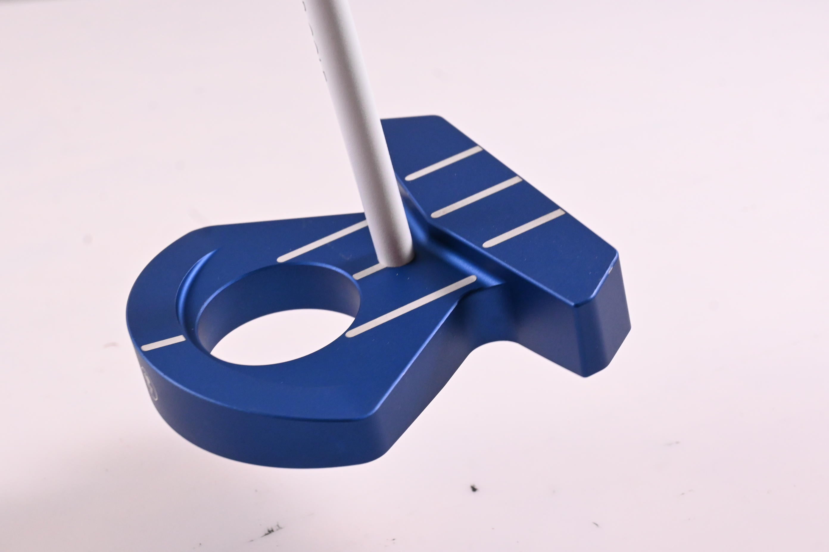 L.A.B Golf DF3 Sweeper Putter / 44 Inch / Includes ACCRA X White Shaft