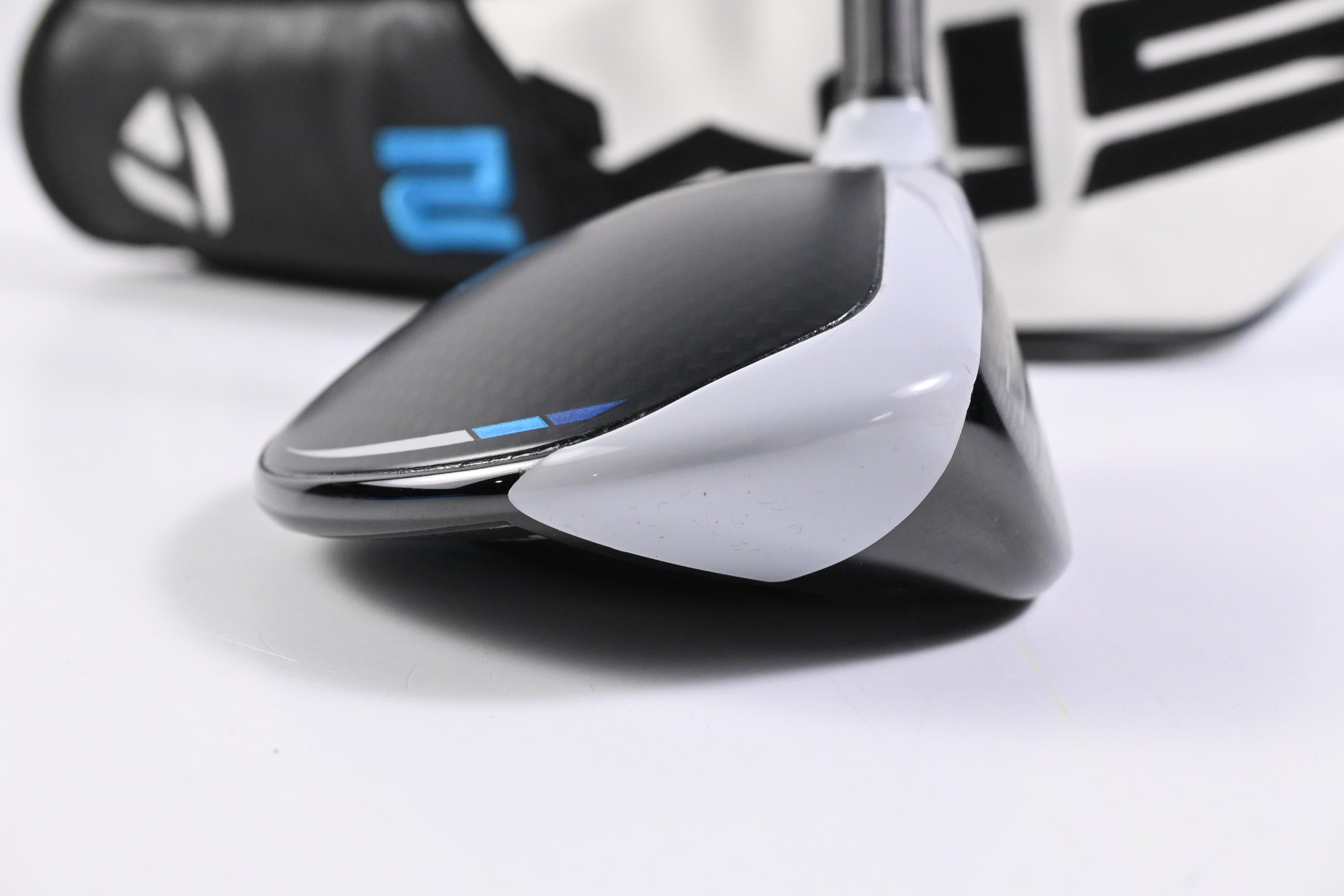 Taylormade SIM2 Max #5 Wood / 18 Degree / Regular Flex Fujikura Ventus Blue 5