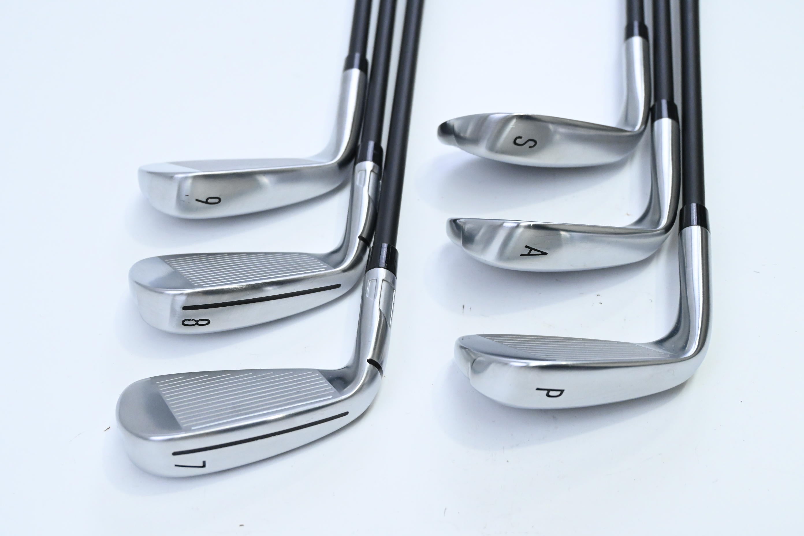 Taylormade Qi Max Irons / 7-PW+AW+SW / Senior Flex KBS Reax HL 50 Shafts