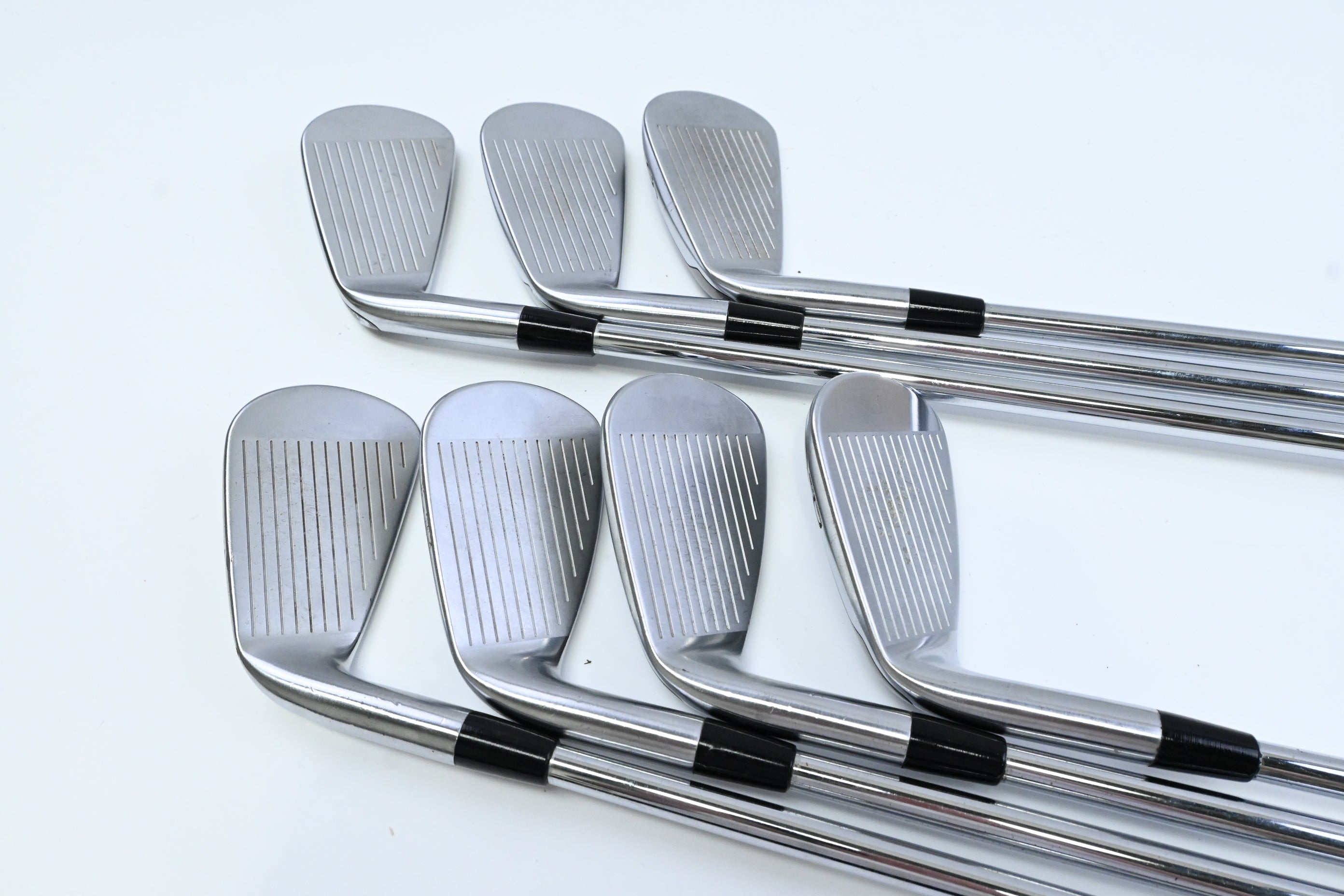 Titleist 718 T-MB Irons / 4-PW / Stiff Flex Dynamic Gold AMT S200 Shafts