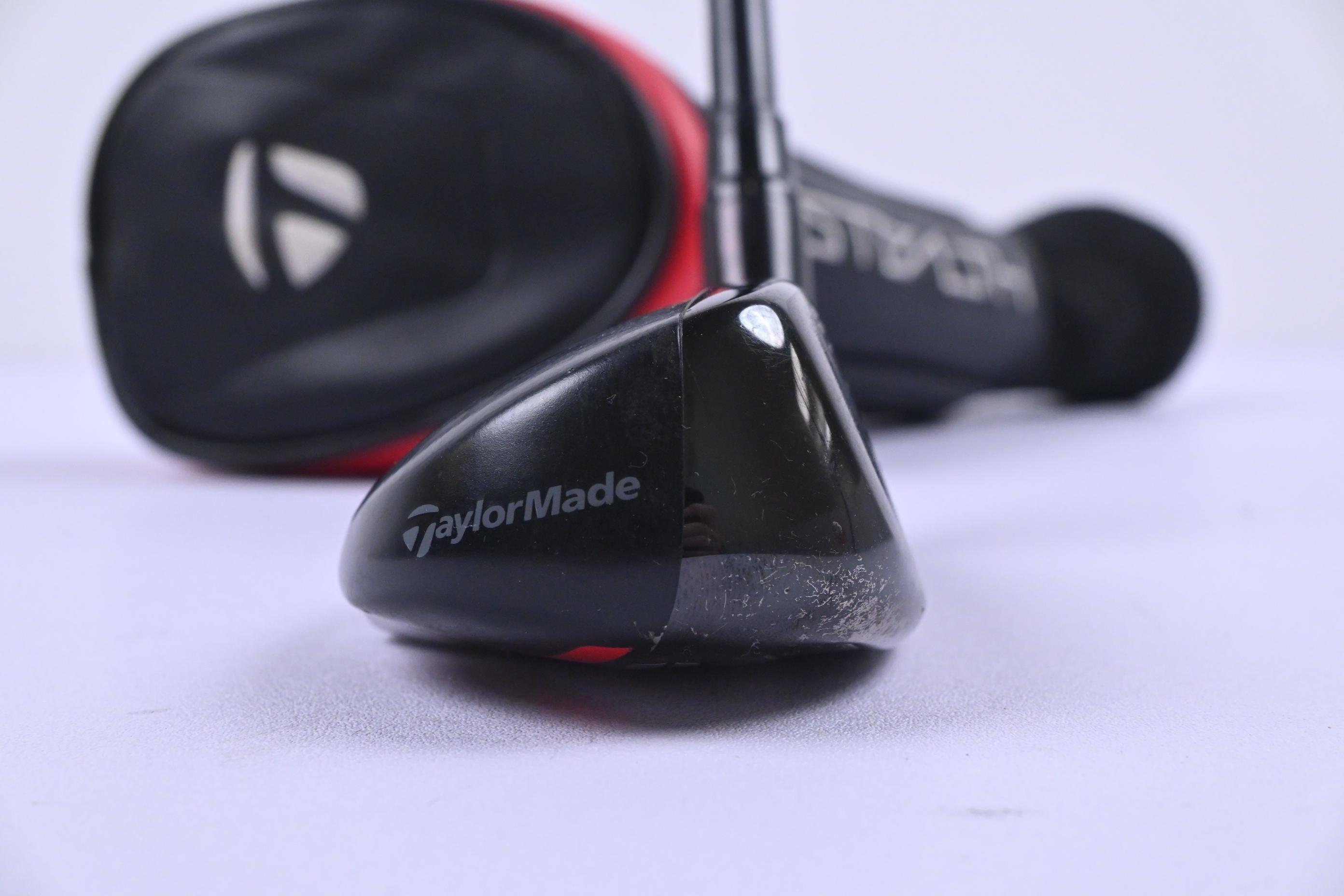 Taylormade Stealth Plus #3 Hybrid / 19.5 Degree / Stiff Flex HZRDUS Smoke RDX