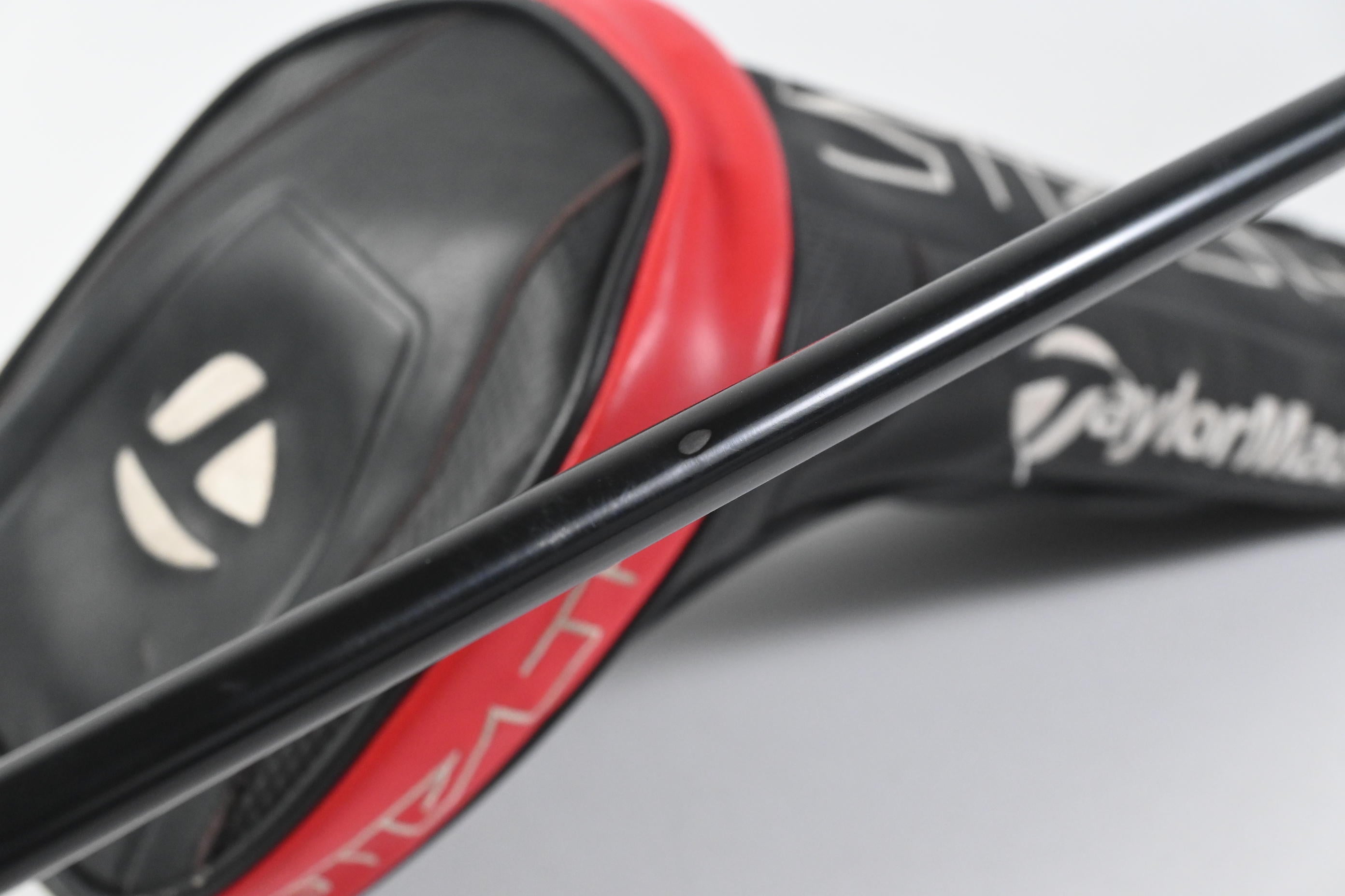 Taylormade Stealth HD Driver / 10.5 Degree / Regular Flex Ventus Red 5 Shaft