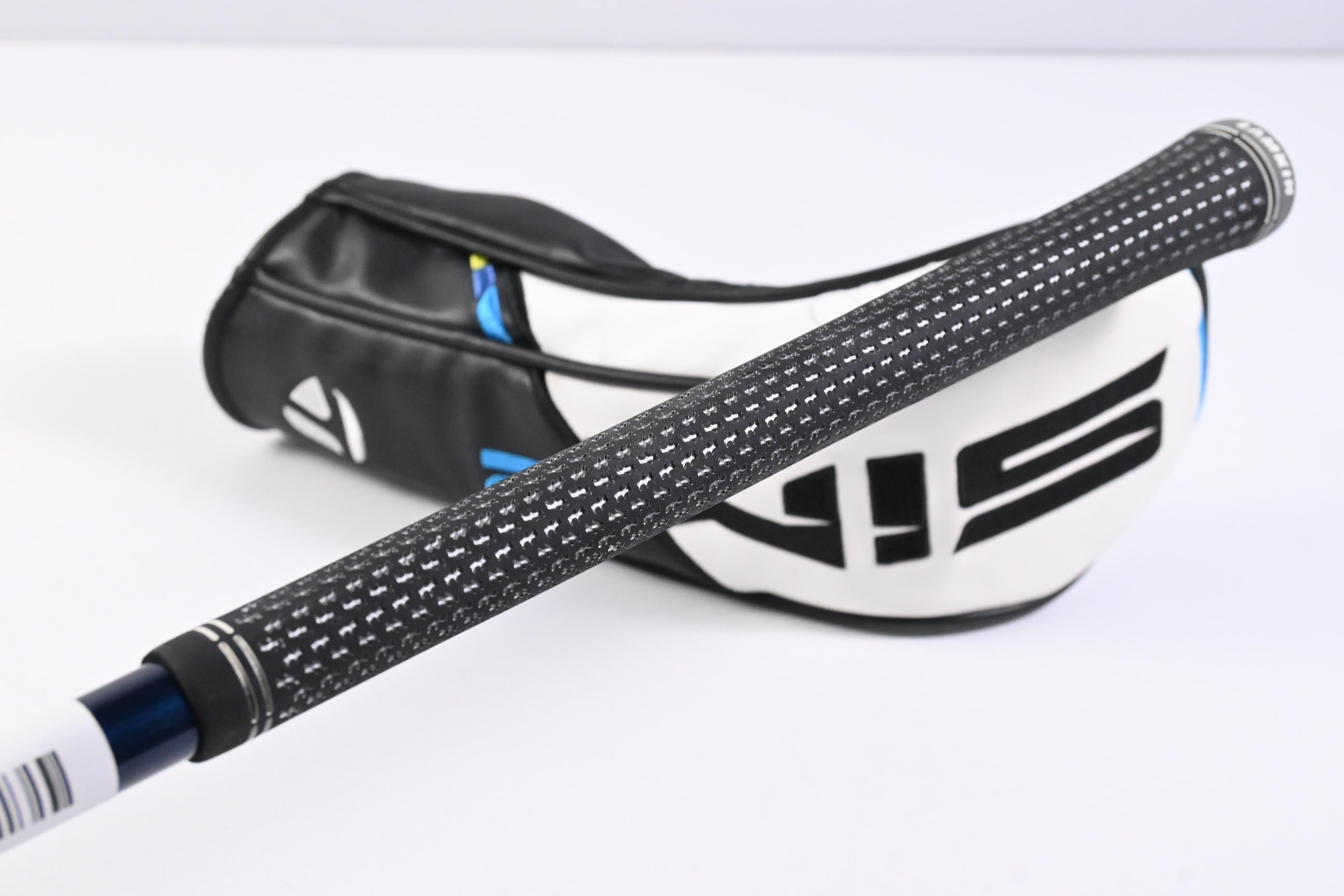 Taylormade SIM2 Max #5 Wood / 18 Degree / Regular Flex Fujikura Ventus Blue 5