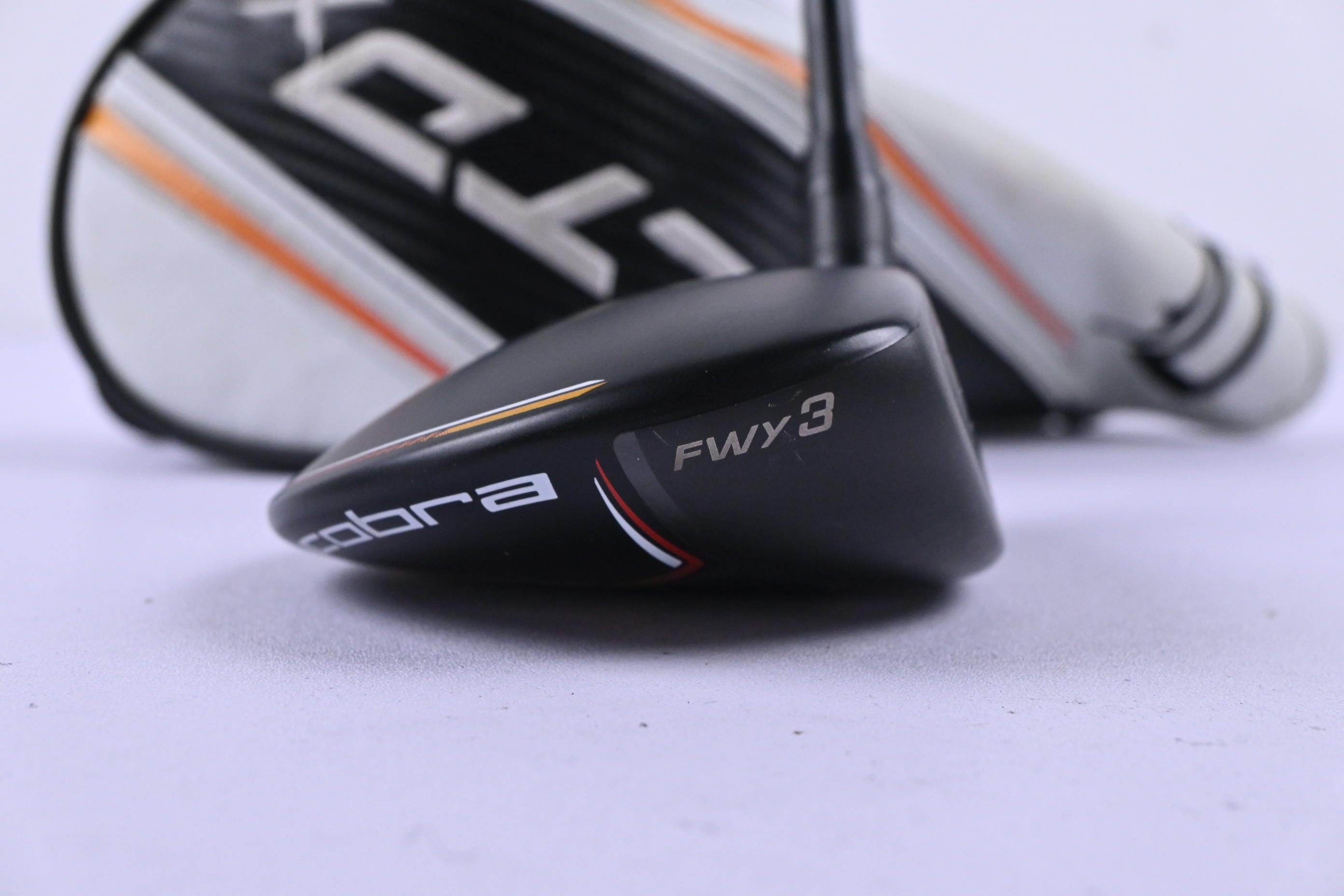 Cobra LTDx Max #3 Wood / 15.5 Degree / Regualr Flex Helium Black 5 Shaft