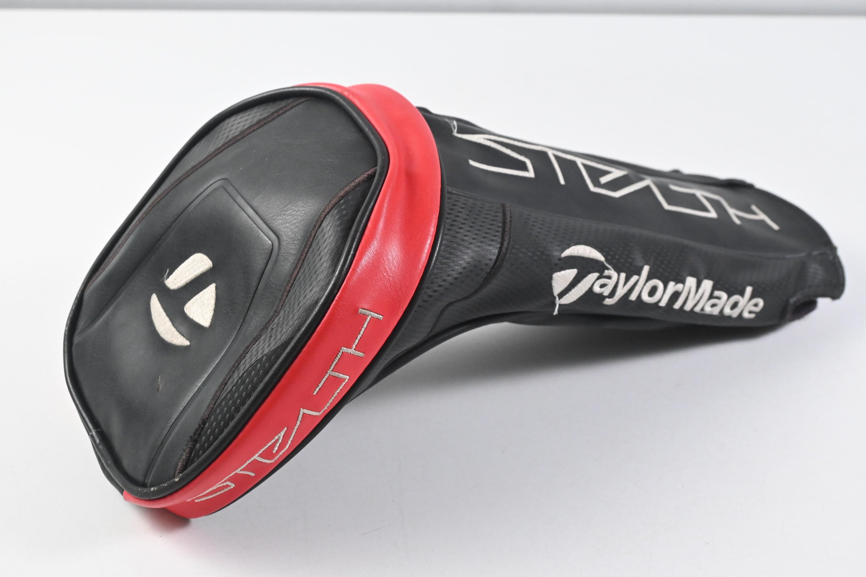 Taylormade Stealth HD Driver / 10.5 Degree / Regular Flex Ventus Red 5 Shaft