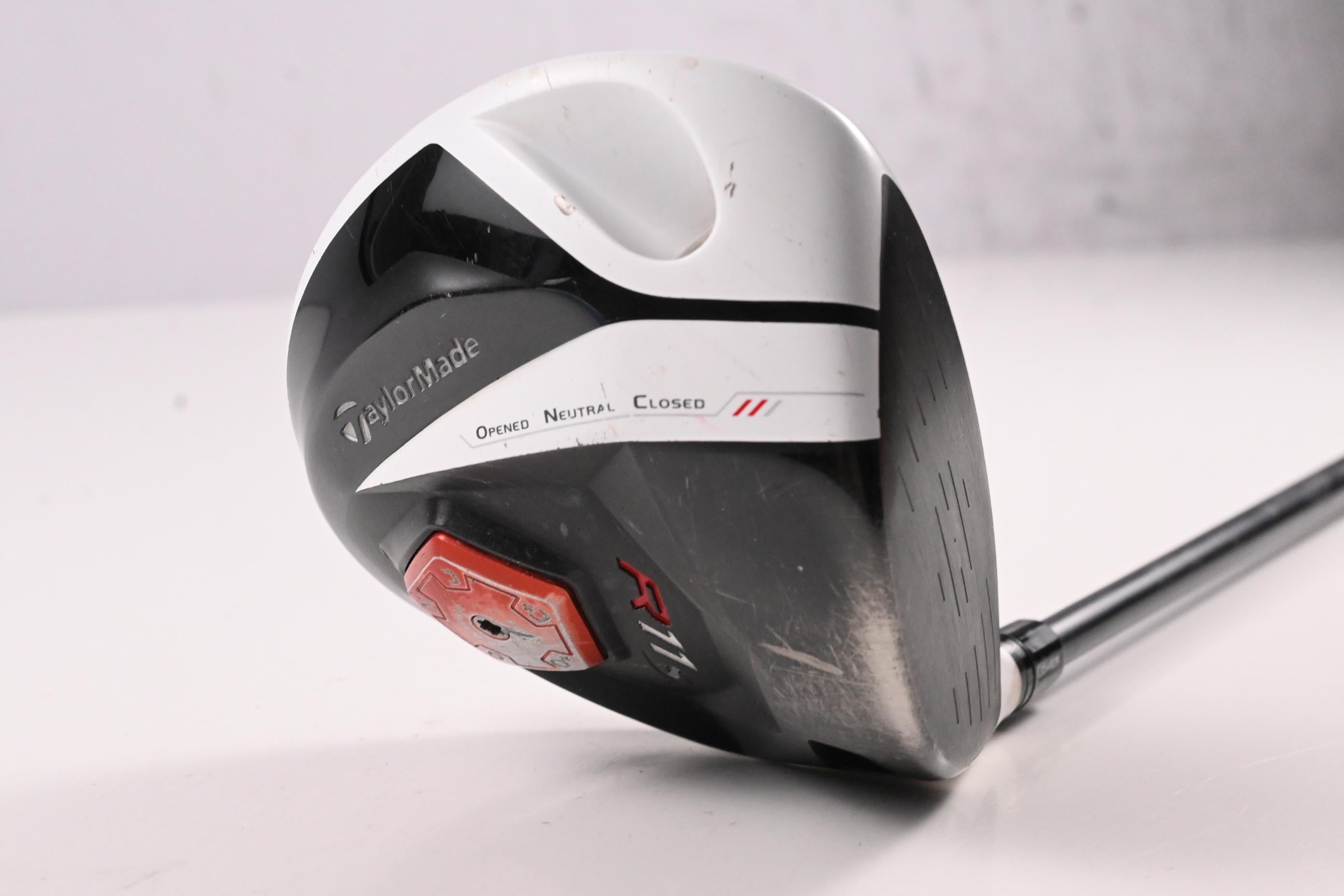 Taylormade R11S Driver / 10.5 Degree / Regular Flex Aldila RIP Phenom 60 Shaft