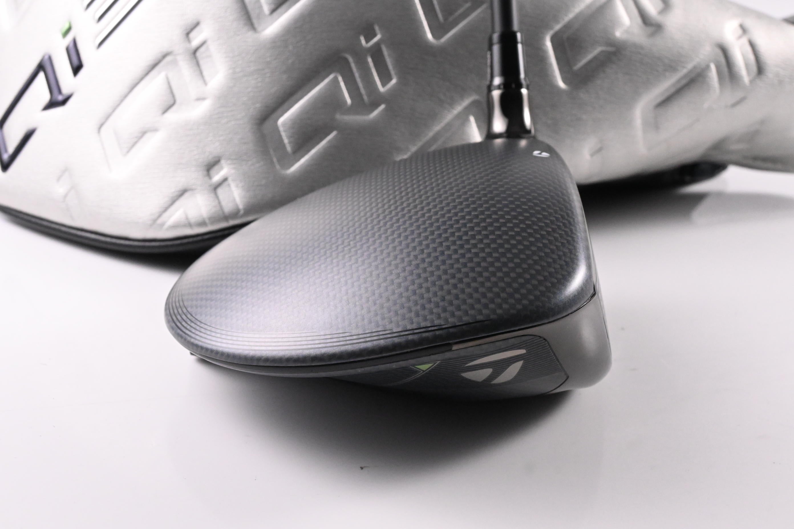 Taylormade Qi35 Driver / 10.5 Degree / Stiff Flex Fujikura Ventus Blue 5 Shaft