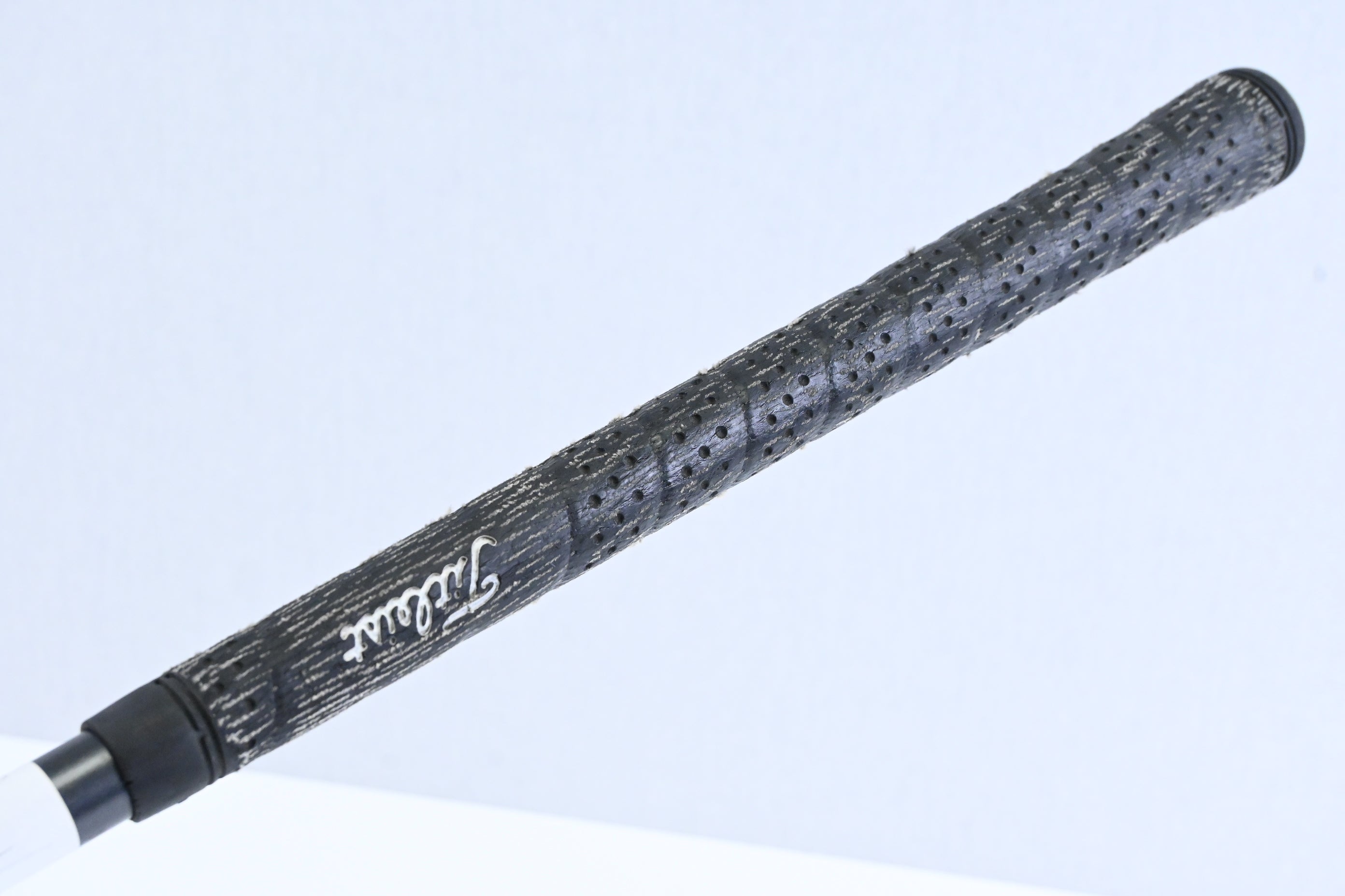 Titleist 975 F #3 Wood / 14.5 Degree / Regular Flex Titleist Ultralite Shaft