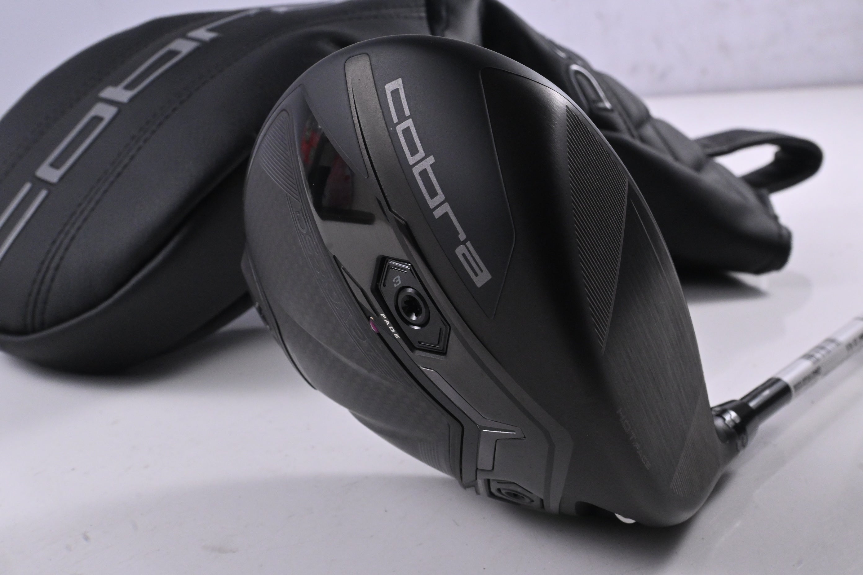 Cobra DS-Adapt LS Driver / 10.5 Degree / Stiff Flex Denali Black 60 Shaft
