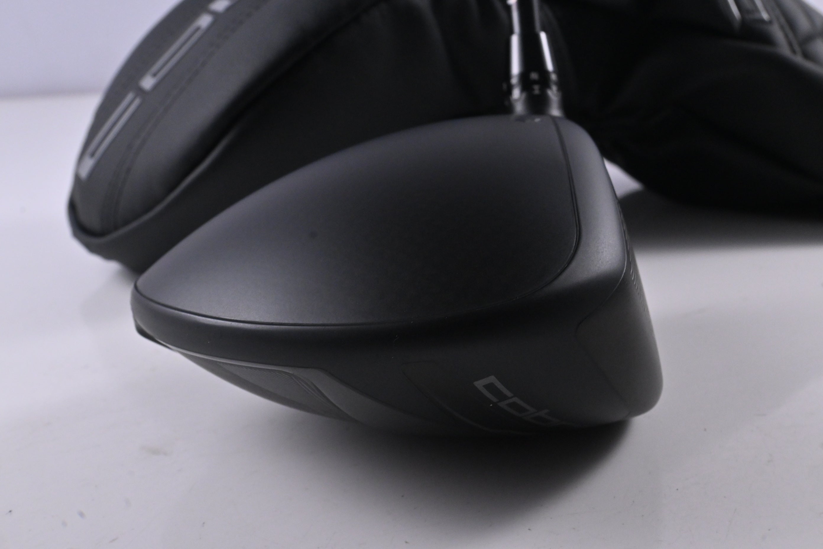 Cobra DS-Adapt LS Driver / 10.5 Degree / Stiff Flex Denali Black 60 Shaft