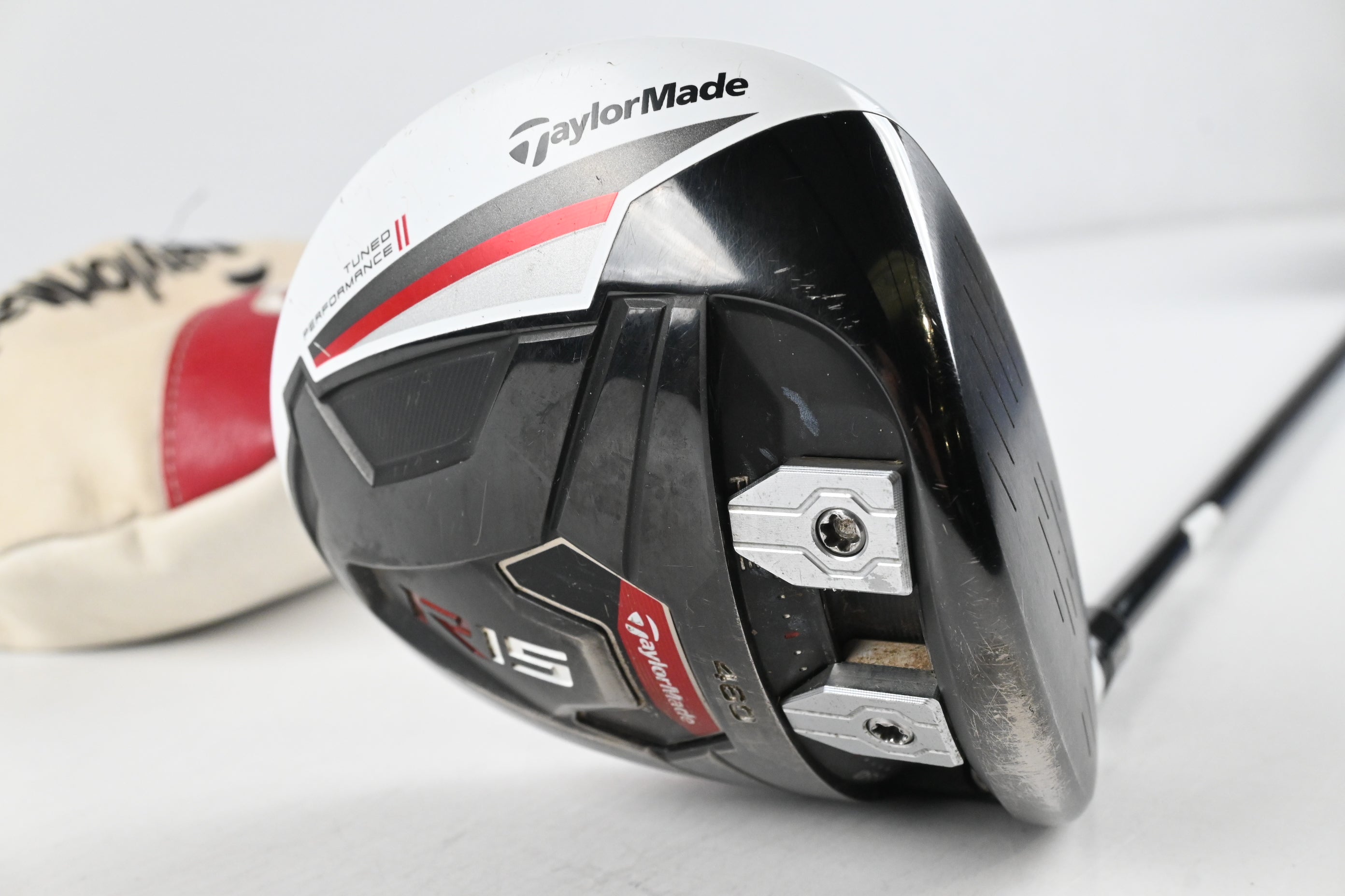 Taylormade R15 Driver / 10.5 Degree / Regular Flex Fujikura Pro 60 Shaft