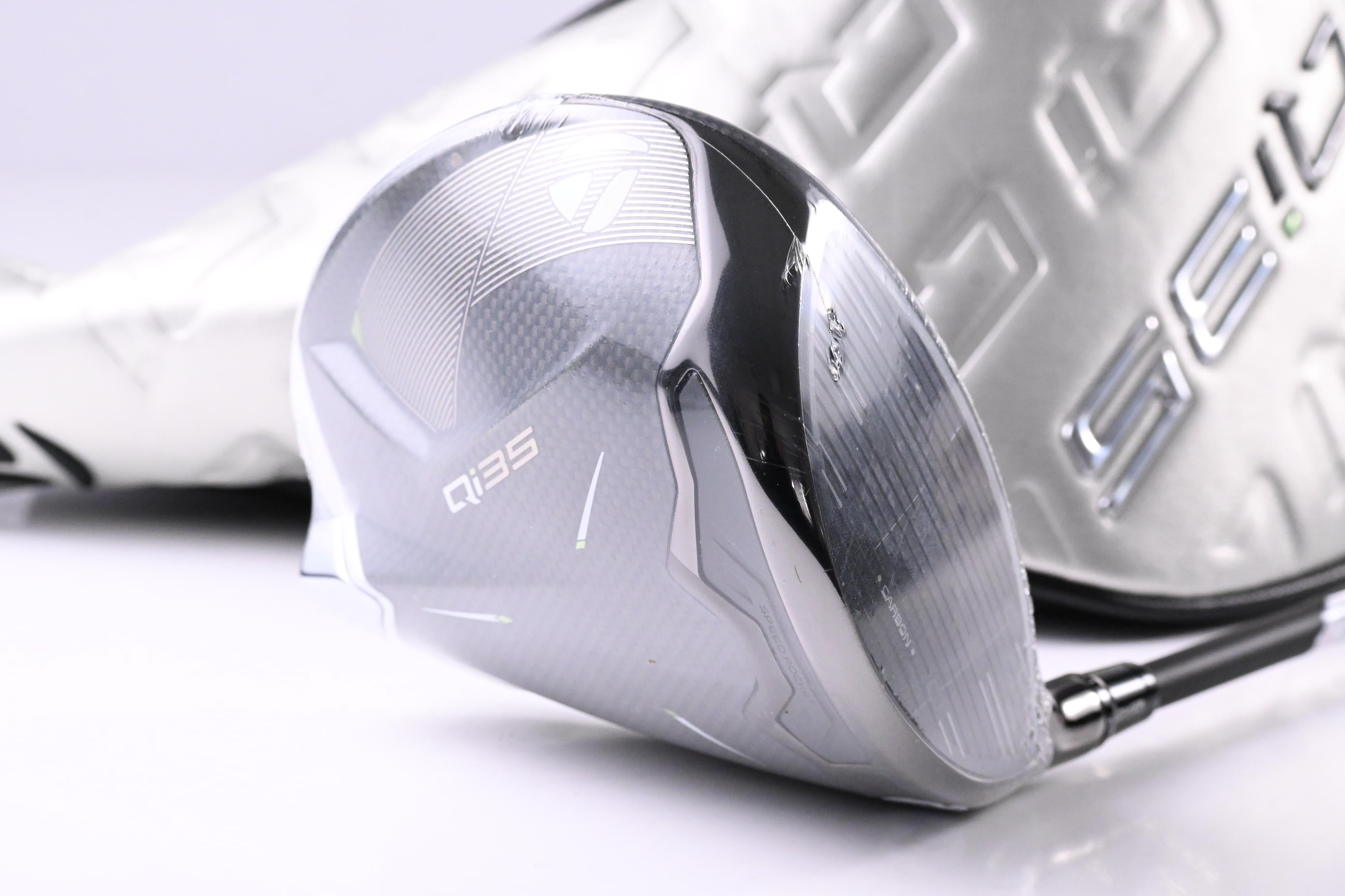 Taylormade Qi35 Max Lite Driver / 10.5 Degree / Regular Flex Vanquish Blue 4 Shaft