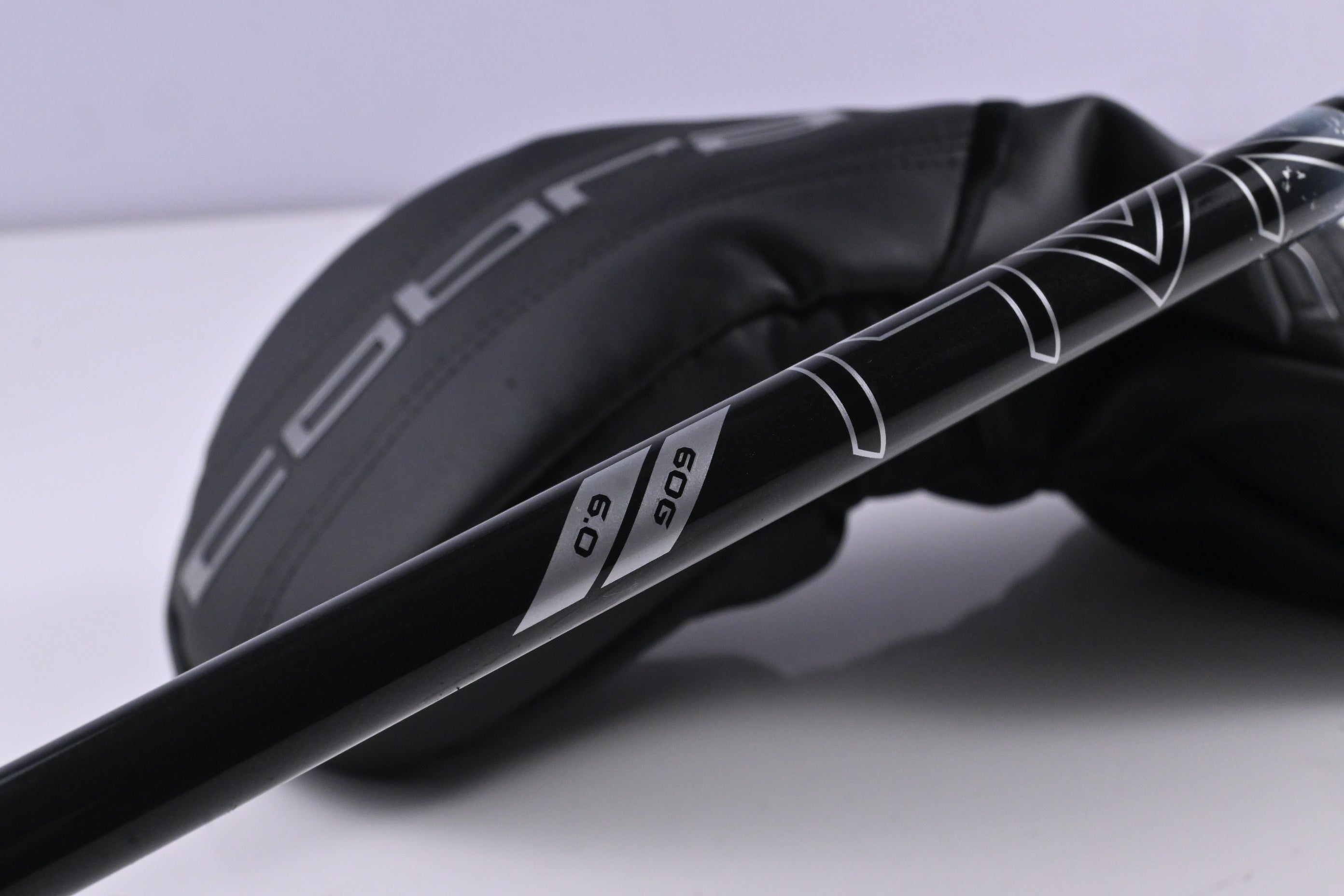 Cobra DS-Adapt LS Driver / 10.5 Degree / Stiff Flex Denali Black 60 Shaft