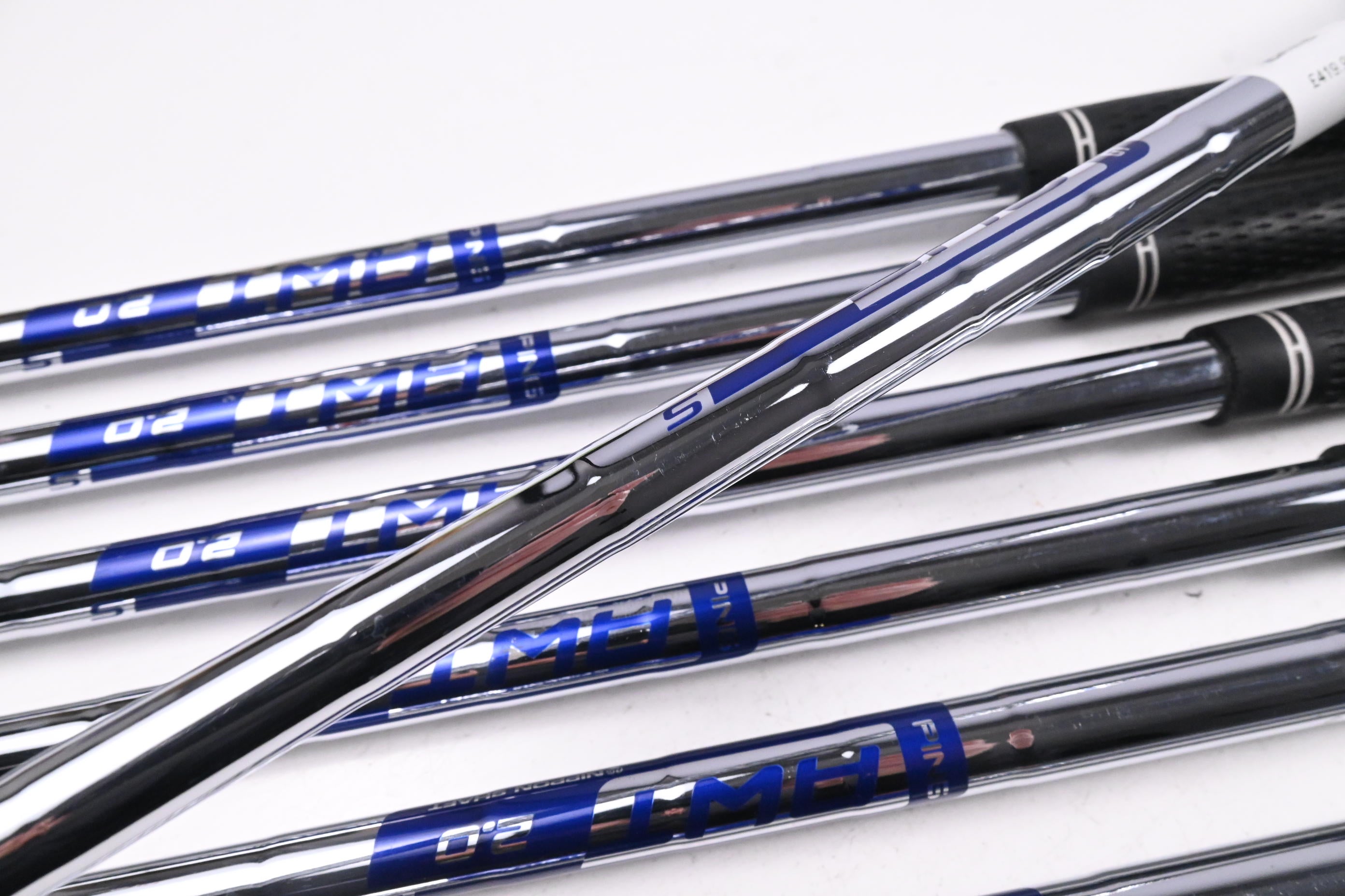 Ping G400 Irons / 4-PW / Black Dot / Stiff Flex Ping AWT 2.0 Shafts