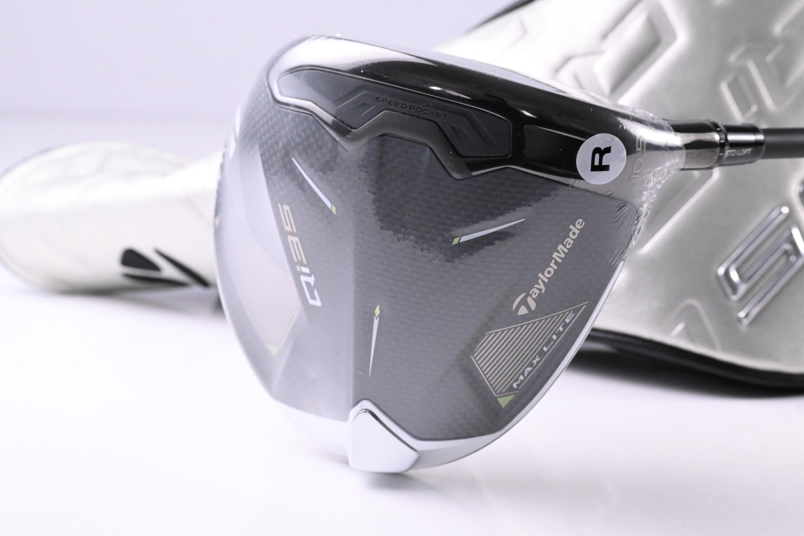 Taylormade Qi35 Max Lite Driver / 10.5 Degree / Regular Flex Vanquish Blue 4 Shaft