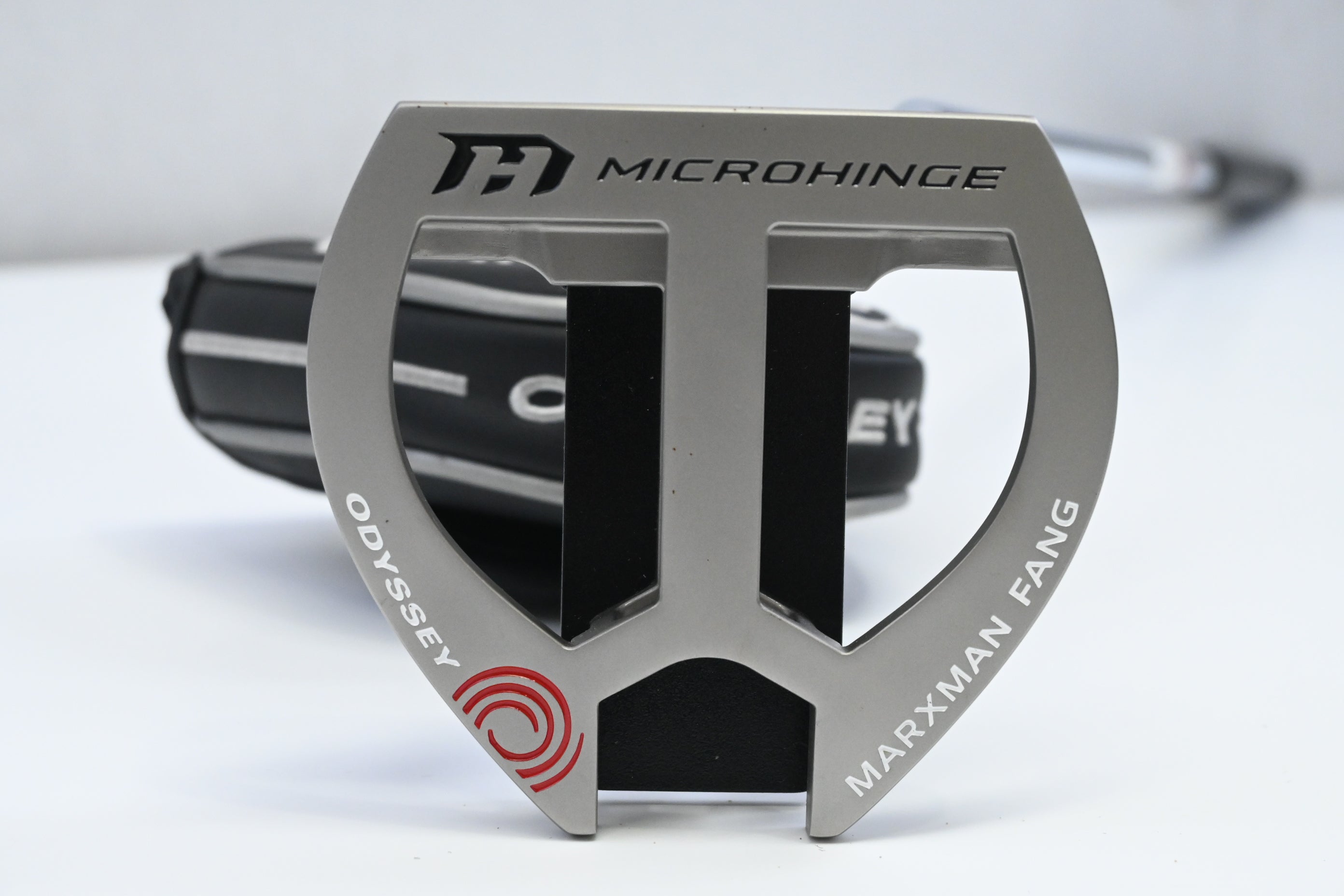 Odyssey Microhinge Marxman Fang Putter / 34 Inch