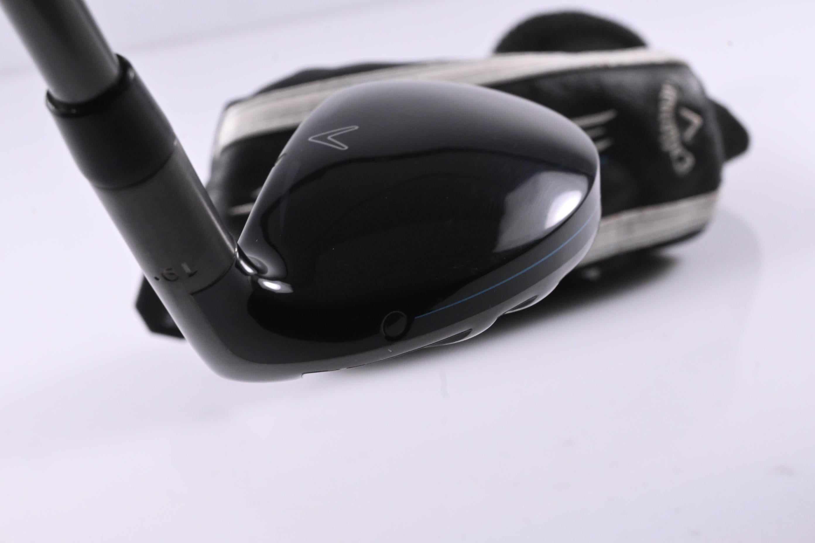 Callaway Rogue #3 Hybrid / 19 Degree / Regular Flex Aldila Synergy 60 Shaft