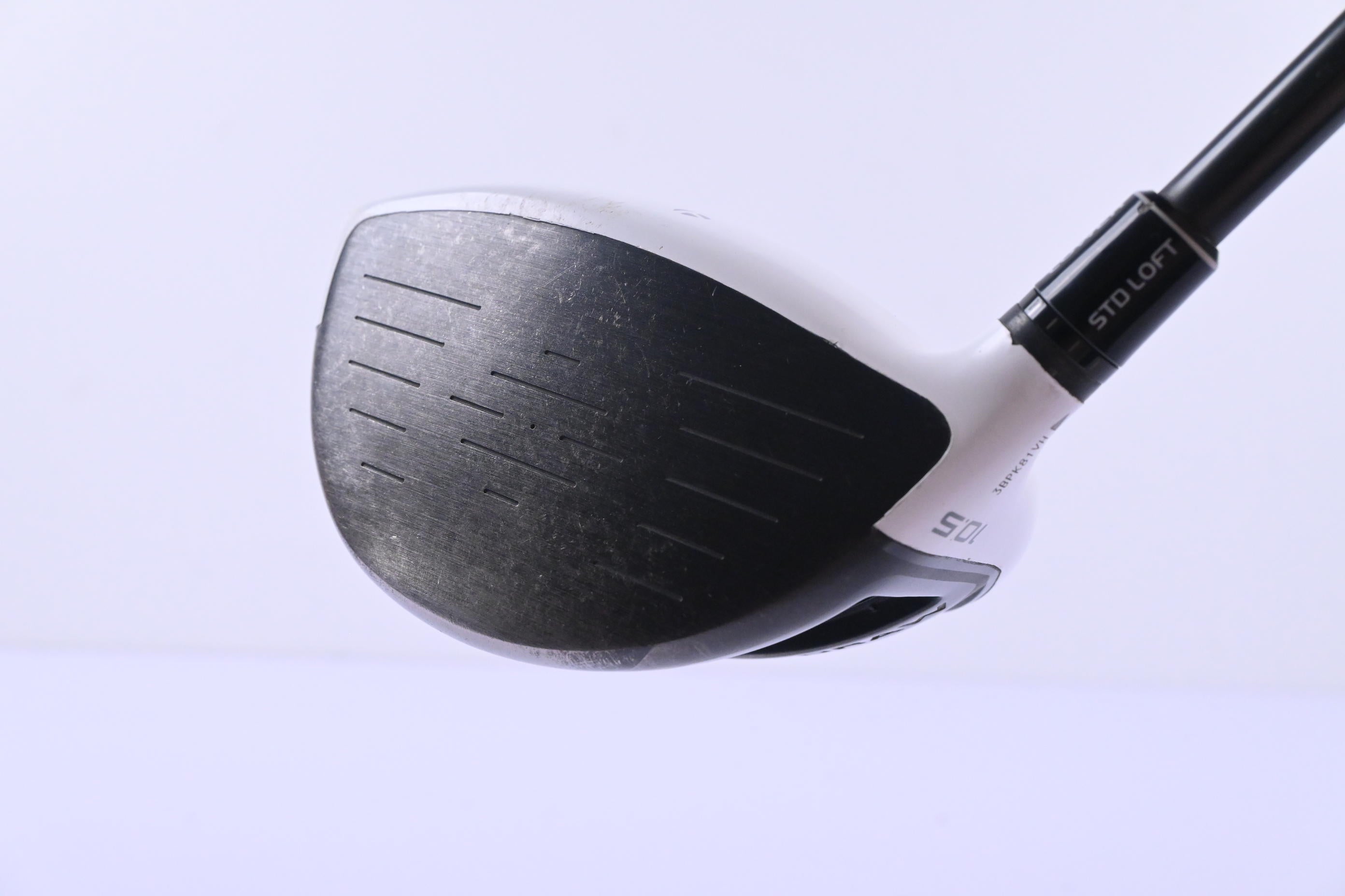 Taylormade SLDR Driver / 10.5 Degree / Stiff Flex Fujikura Speeder 57 Shaft