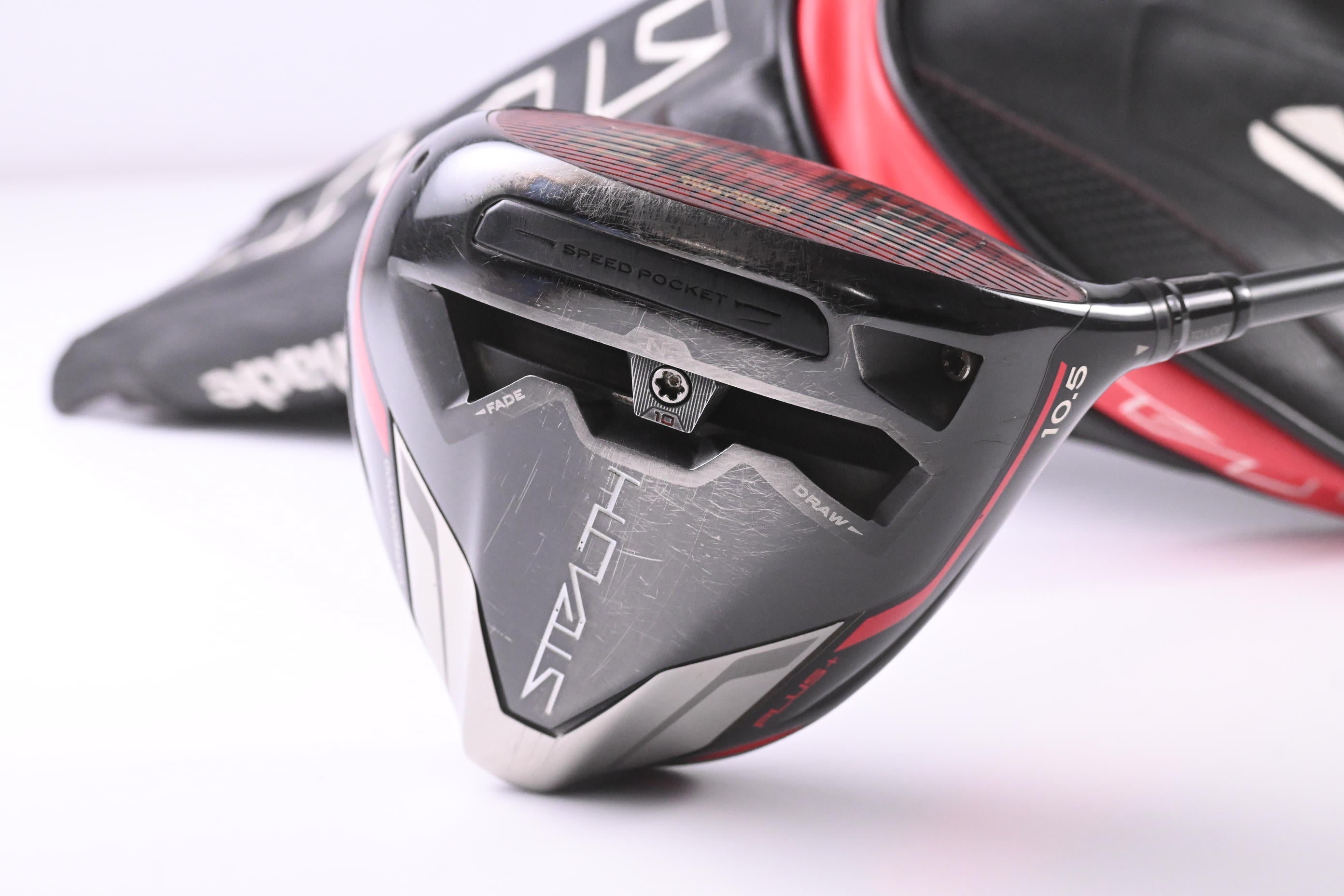 Taylormade Stealth Plus Driver / 10.5 Degree / X-Flex HZRDUS Smoke Black 70