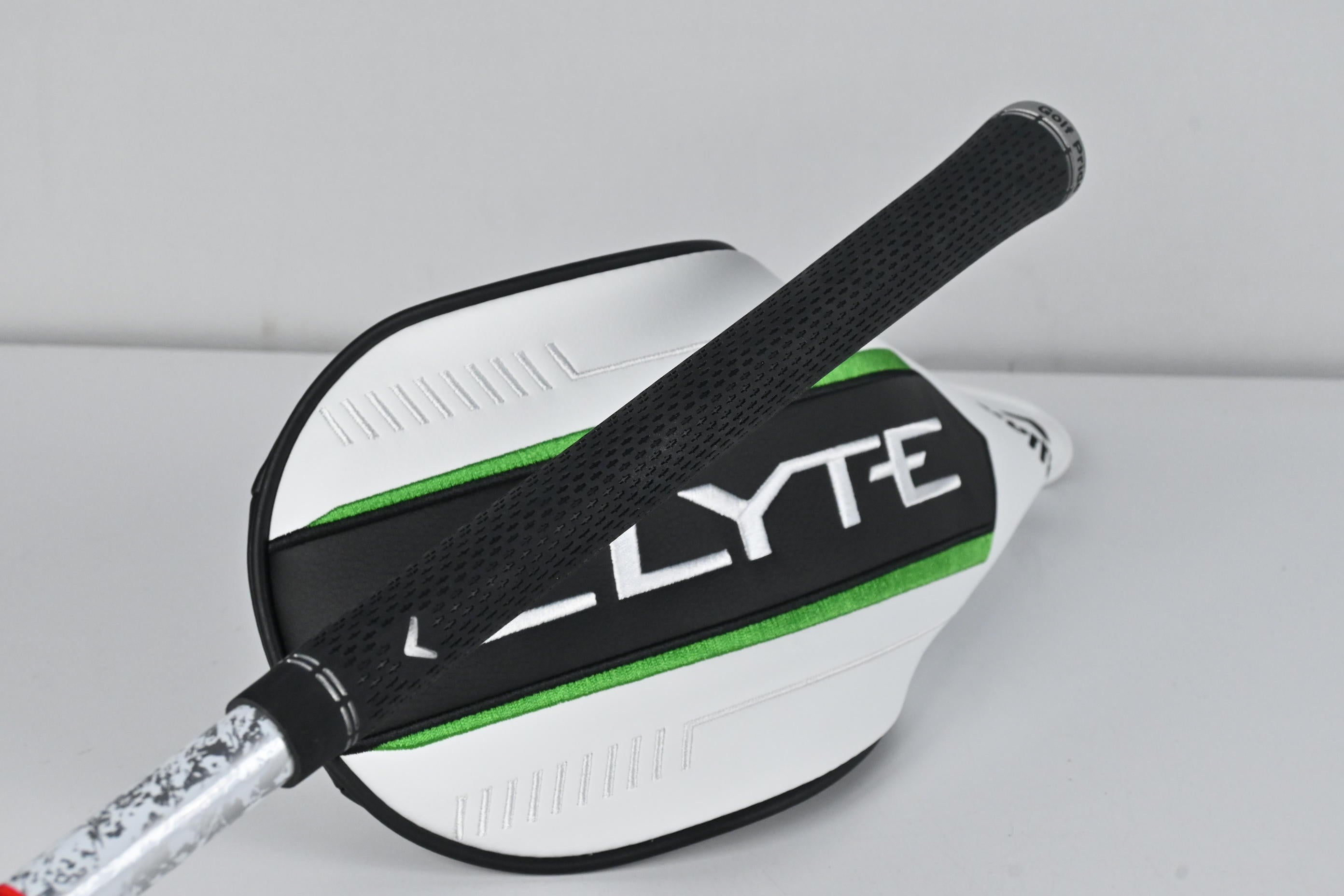 Callaway Elyte Driver / 9 Degree / Regular Flex Denali Charcoal 50 Shaft