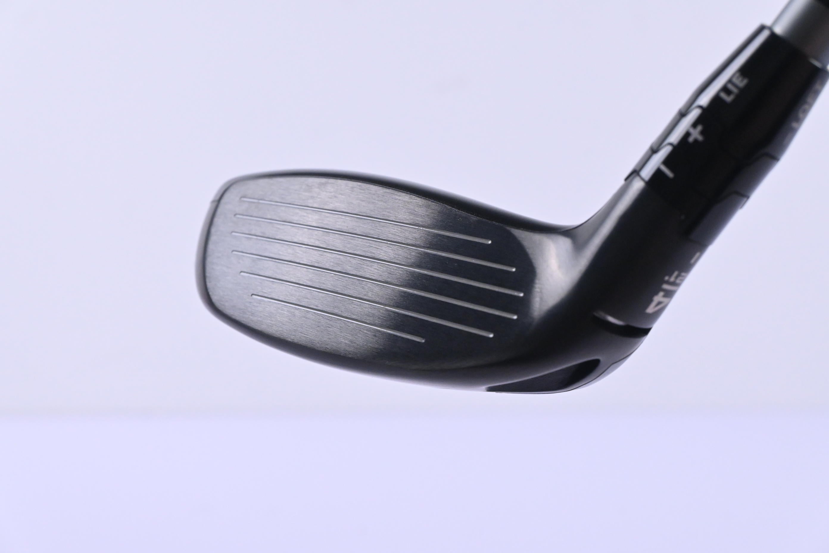 Callaway Quantum Max #4 Hybrid / 21 Degree / Regular Flex Denali Frost Silver 60