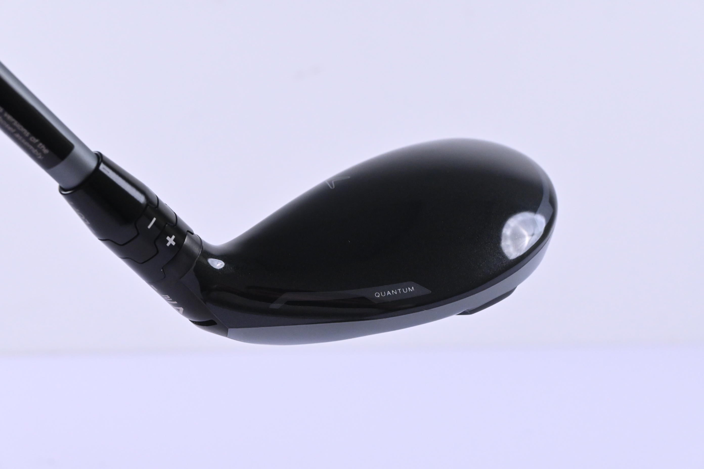 Callaway Quantum Max #4 Hybrid / 21 Degree / Regular Flex Denali Frost Silver 60