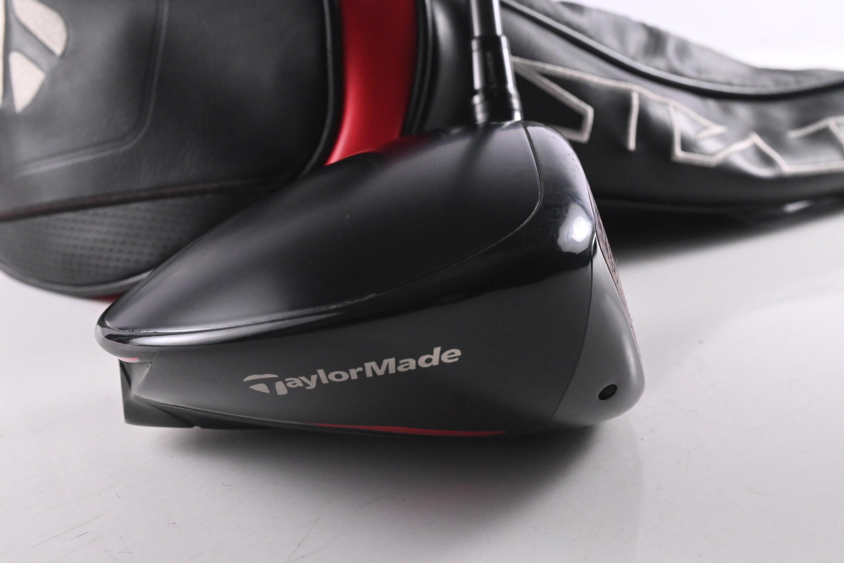 Taylormade Stealth HD Driver / 10.5 Degree / Stiff Flex EvenFlow Riptide 70