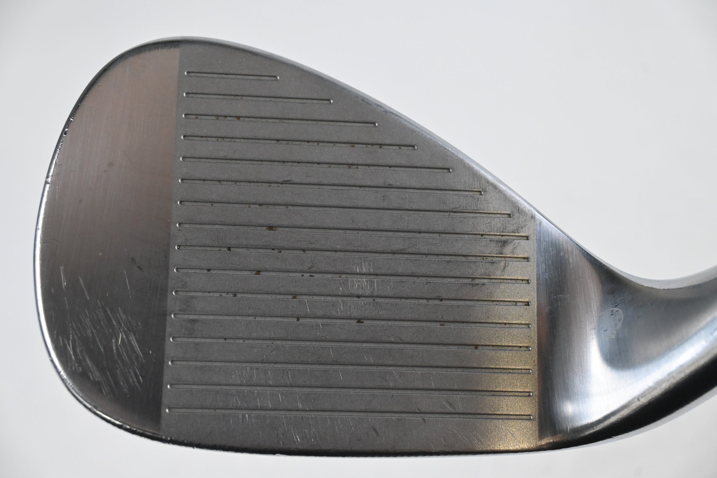 Taylormade Milled Grind Gap Wedge / 52 Degree / Wedge Flex Dynamic Gold Shaft