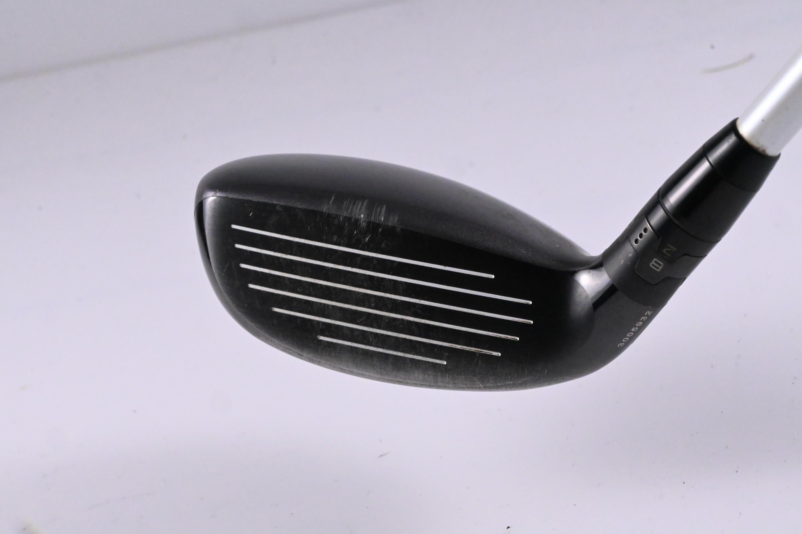 Titleist 816 H2 #3 Hybrid / 19 Degree / Stiff Flex Aldila Rogue Silver 110 MSI 85