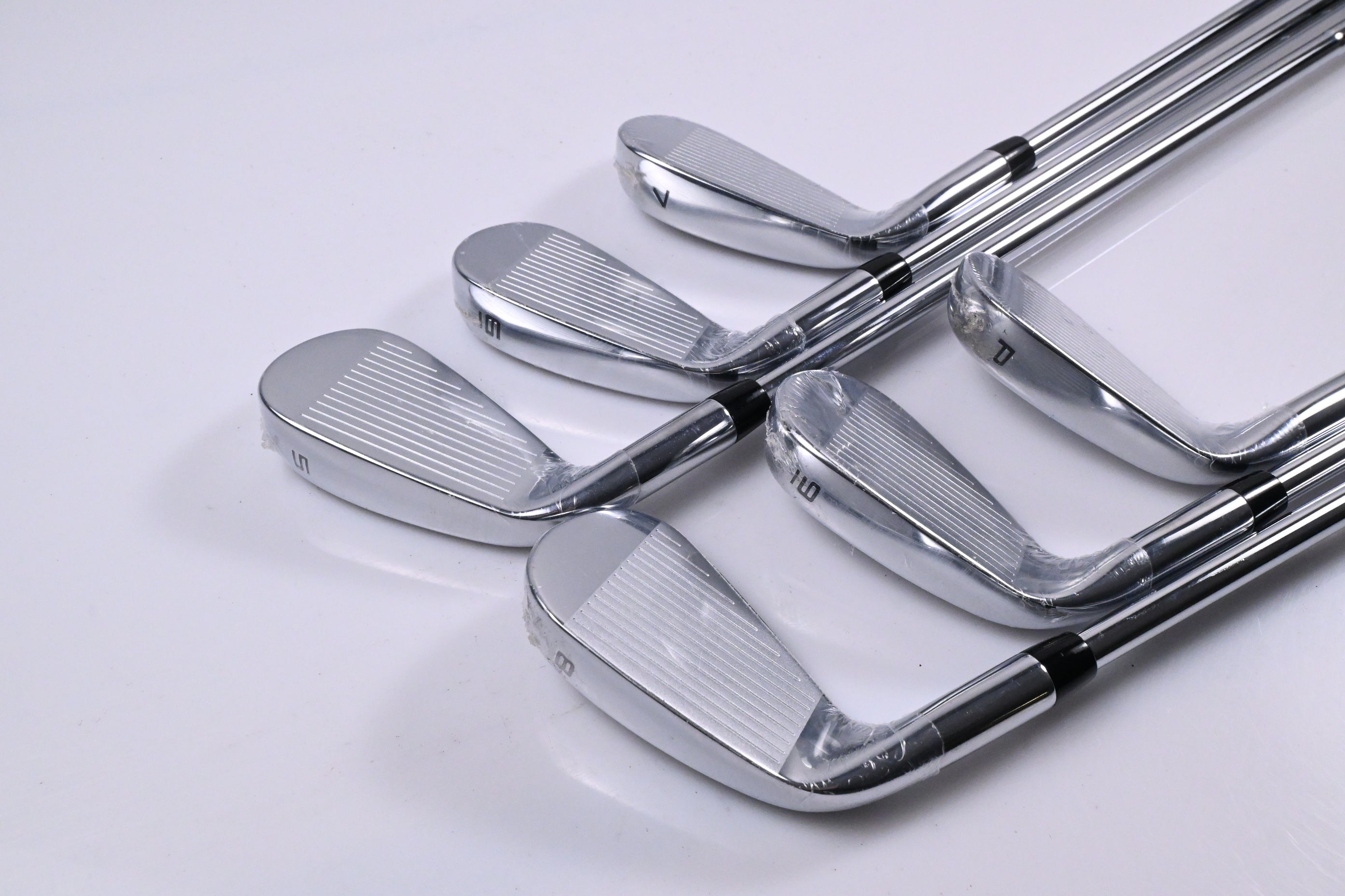 Callaway Elyte Irons / 5-PW / Regular Flex True Temper Vector 7 80g Shafts