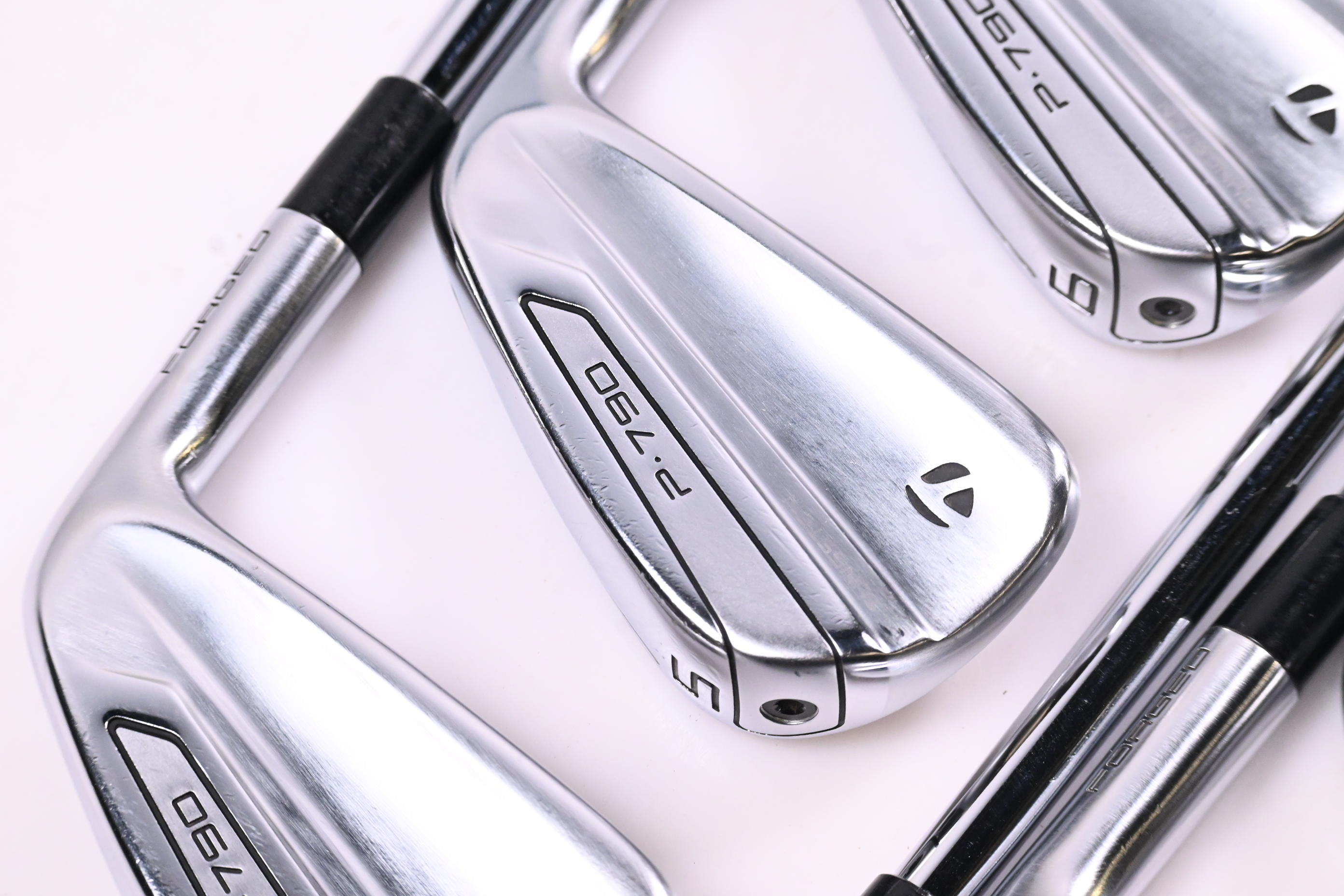 Taylormade P790 2019 Irons / 4-PW / X-Flex KBS Tour 130 Shaft