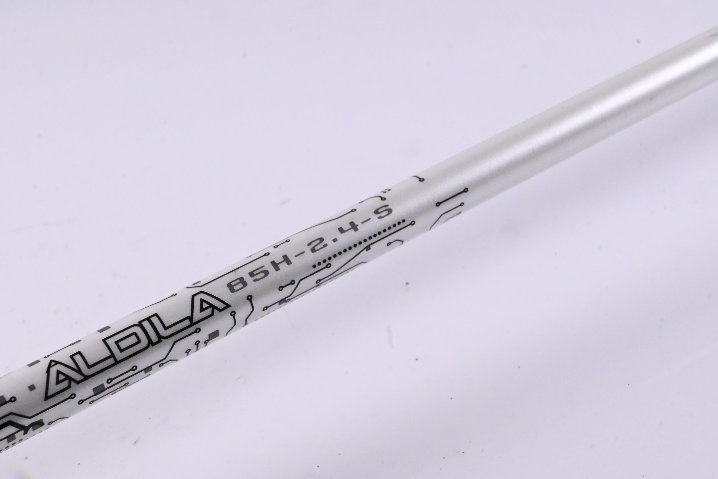 Titleist 816 H2 #3 Hybrid / 19 Degree / Stiff Flex Aldila Rogue Silver 110 MSI 85