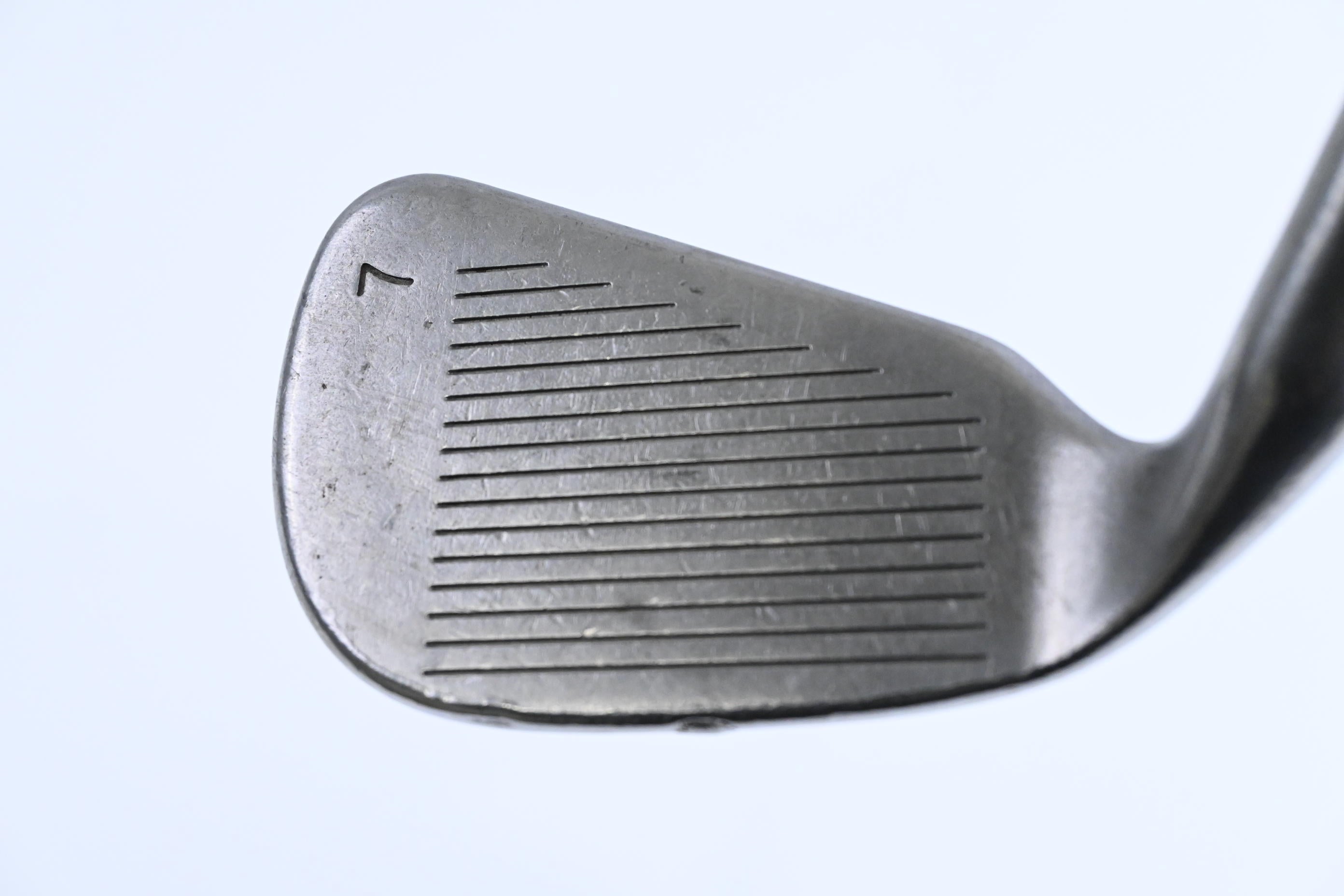 Ping Eye 2 BeCu #7 Iron / Black Dot / Regular Flex Ping Karsten Shaft