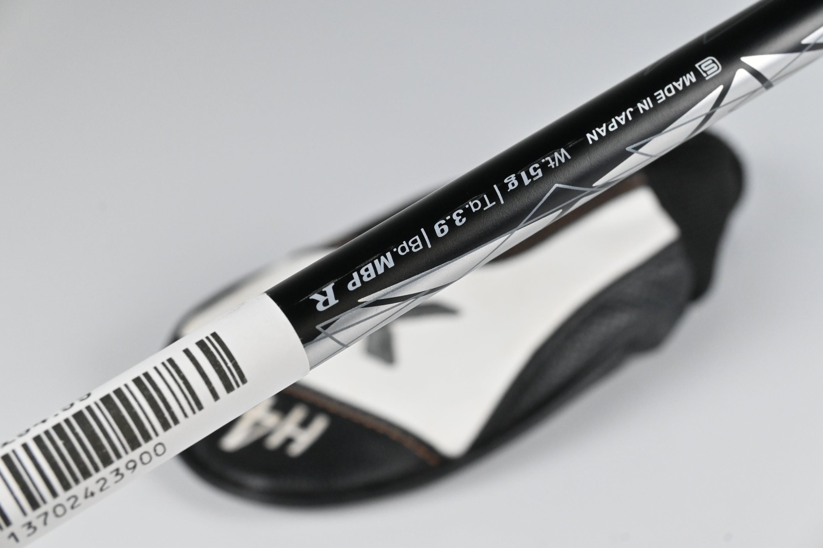 XXIO X Black #4 Hybrid / 20 Degree / Regular Flex Miyazaki AX-1 51 Shaft
