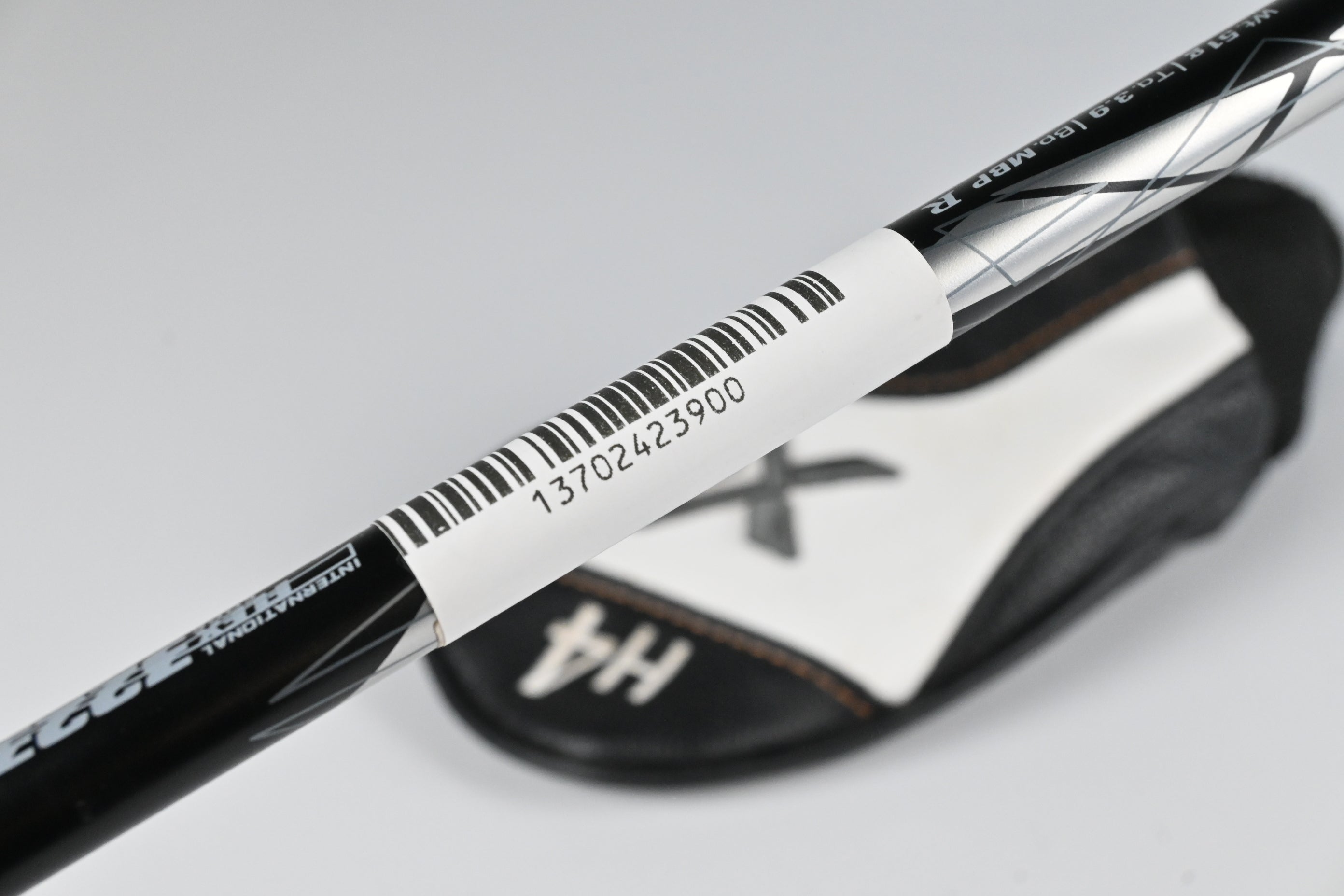XXIO X Black #4 Hybrid / 20 Degree / Regular Flex Miyazaki AX-1 51 Shaft