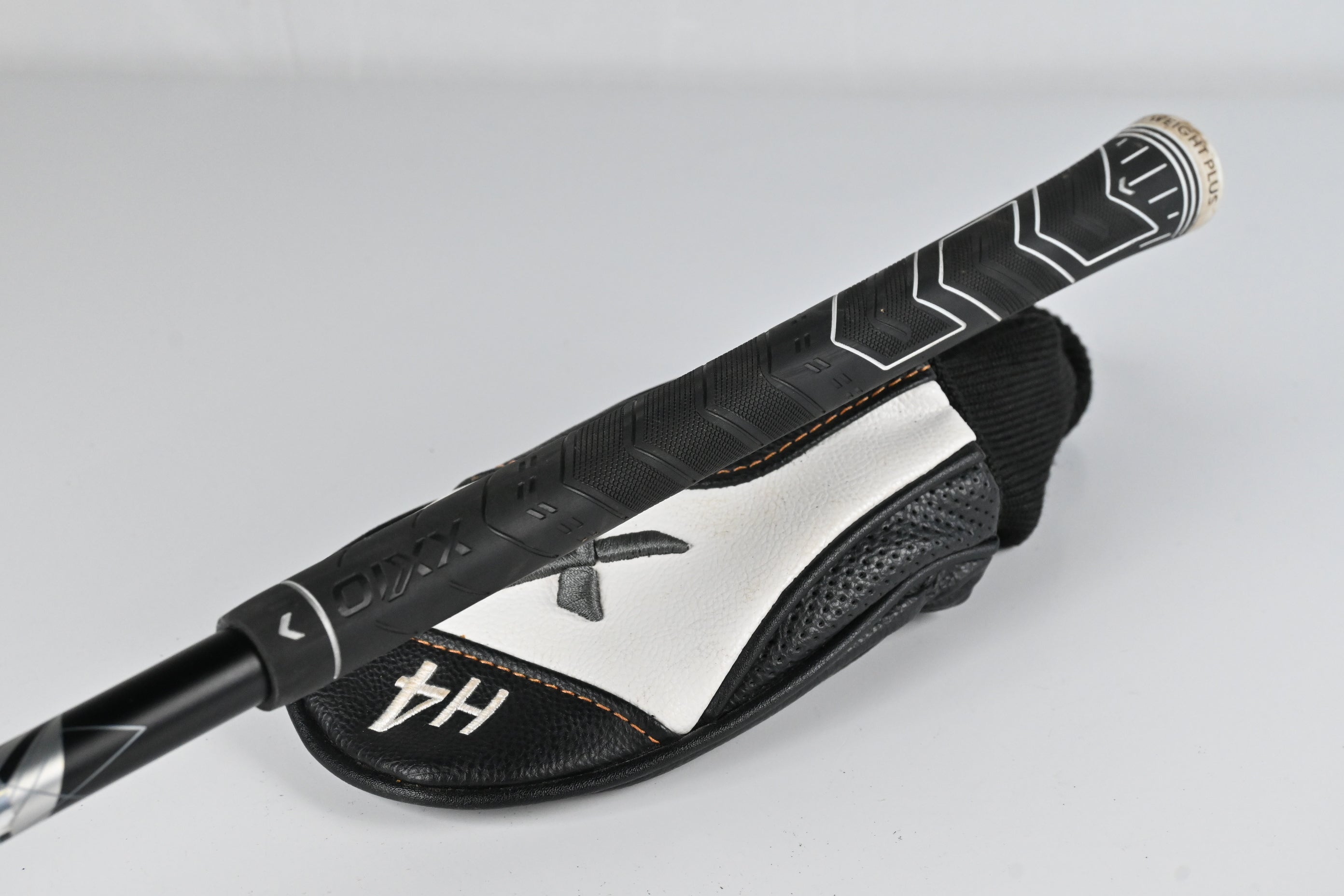 XXIO X Black #4 Hybrid / 20 Degree / Regular Flex Miyazaki AX-1 51 Shaft