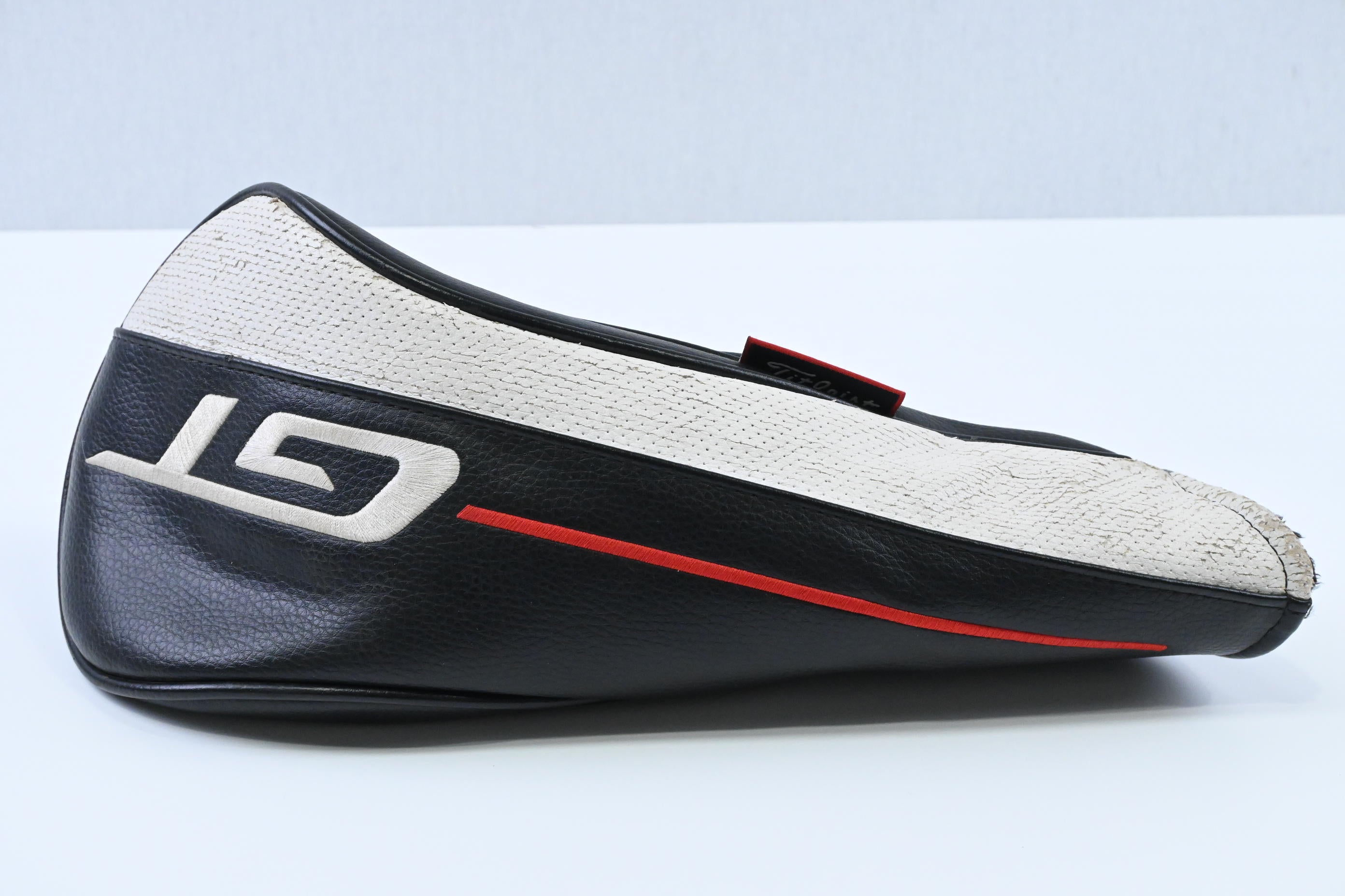 Titleist GT2 Driver / 10 Degree / Regular Flex Denali Red 50 Shaft
