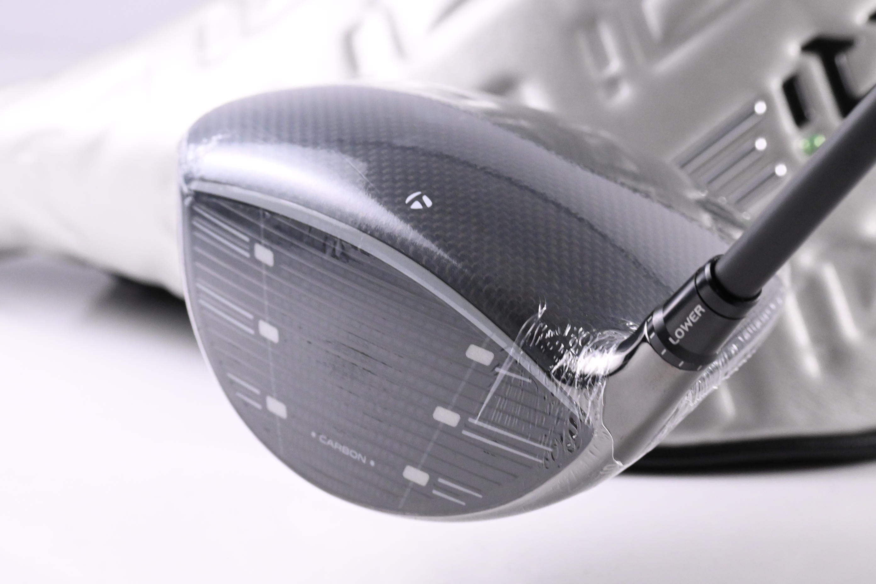 Taylormade Qi35 Driver / 10.5 Degree / Regular Flex Fujikura Ventus Blue '25 5