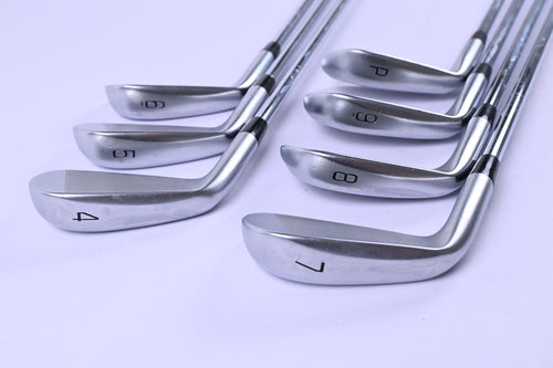 Mizuno JPX 925 Forged Irons / 4-PW / Regular Flex Dynamic Gold 95 R300 Shaft