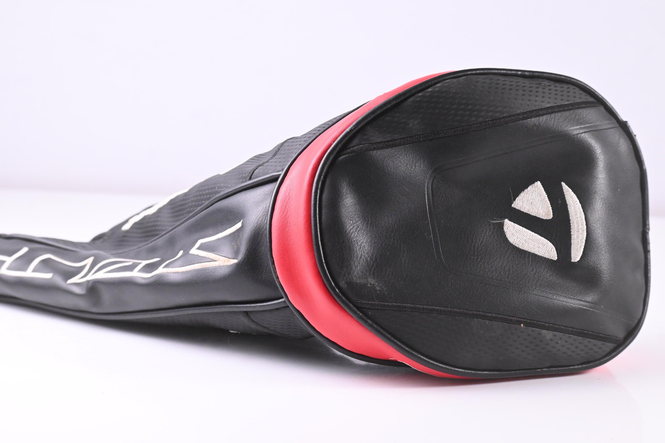 Taylormade Stealth Driver / 9 Degree / Stiff Flex Fujikura Ventus Red 5 Shaft