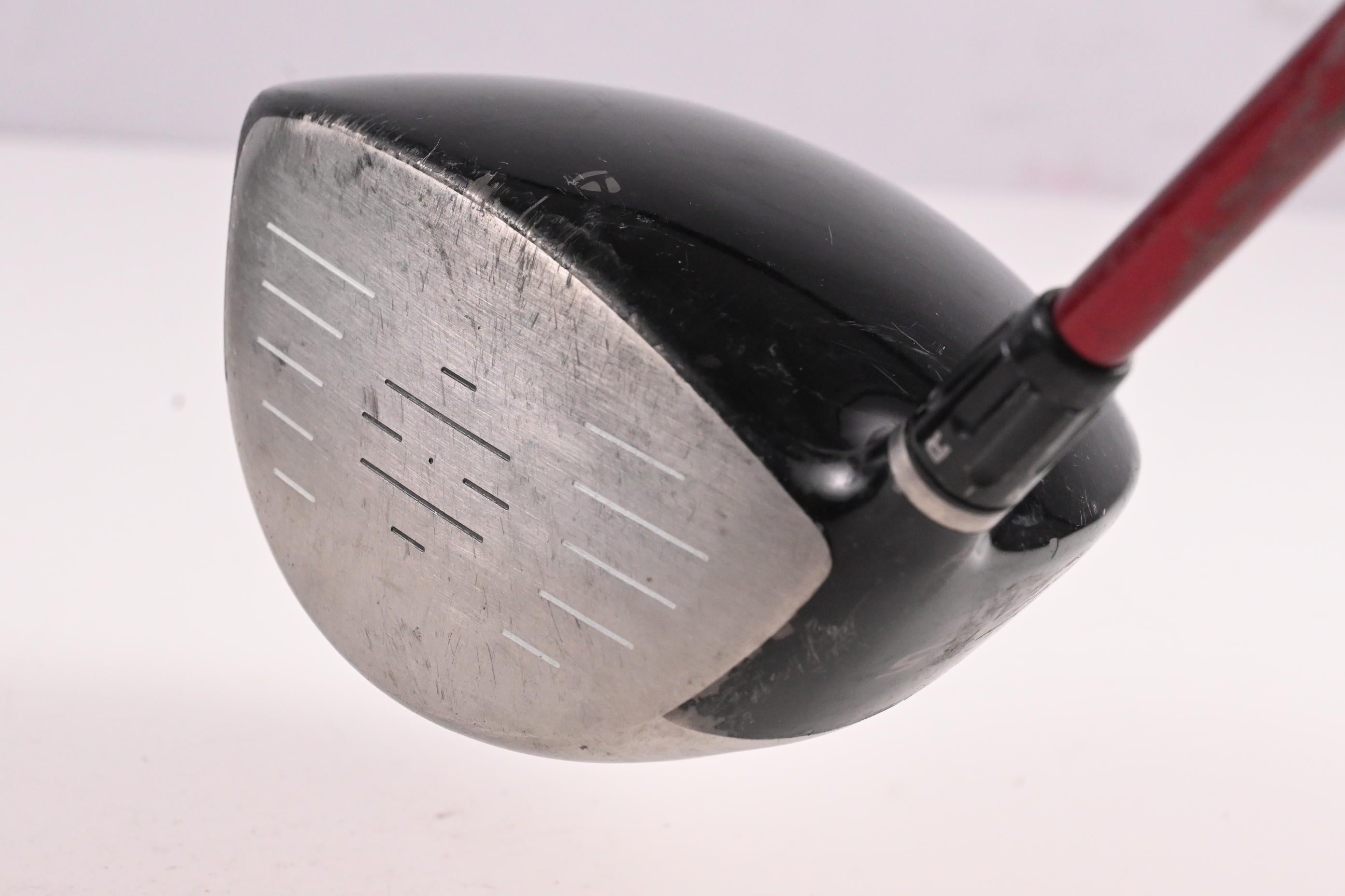 Taylormade R9 460 Driver / 10.5 Degree / Stiff Flex Aldila Taylormade Shaft