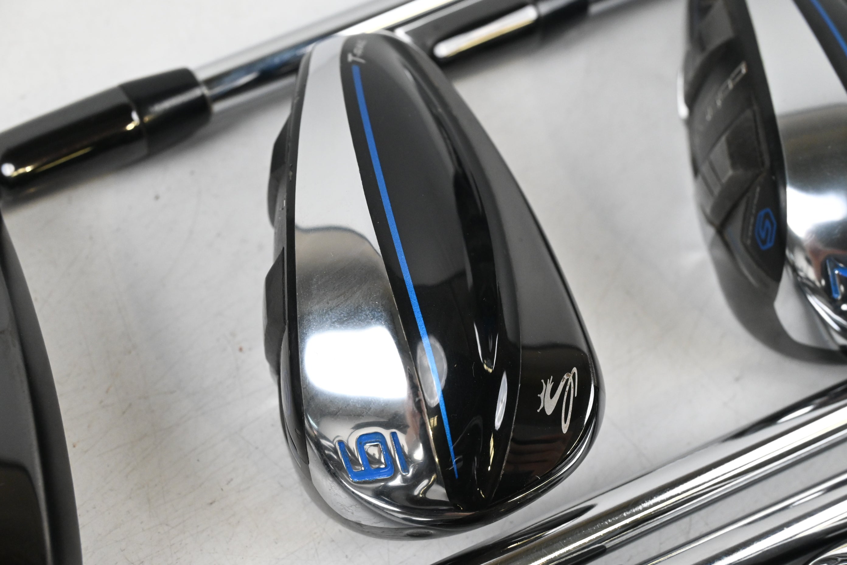 Cobra T-Rail Hybrid Combo Irons / 5-PW+GW / Regular Flex Ultralite Shafts