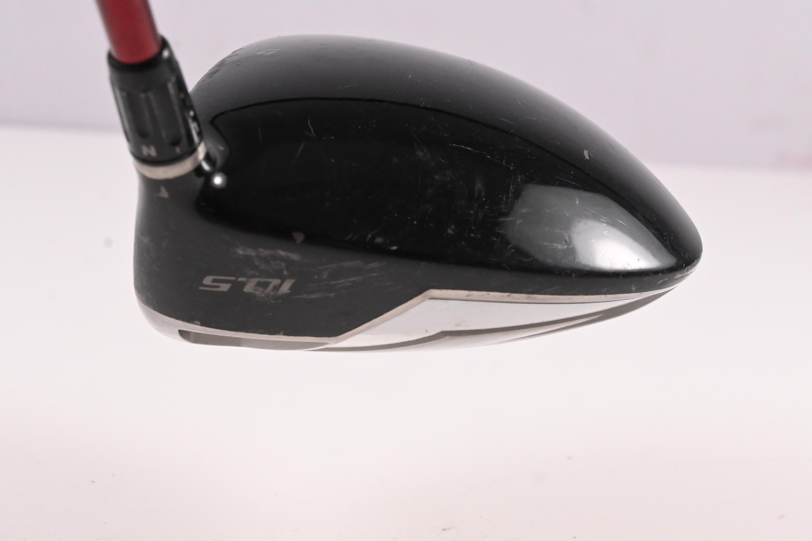 Taylormade R9 460 Driver / 10.5 Degree / Stiff Flex Aldila Taylormade Shaft