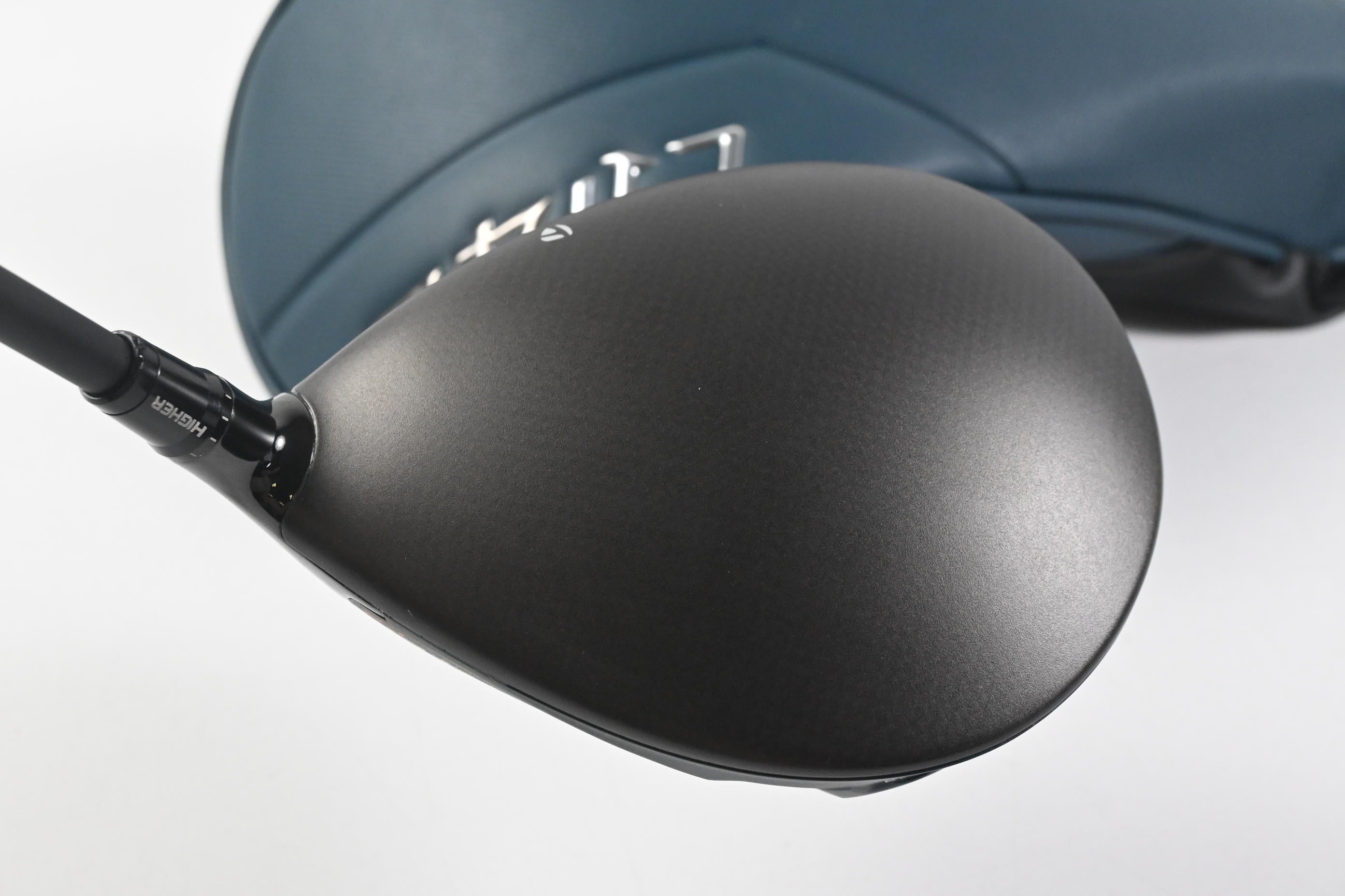 Taylormade Qi4D LS Driver / 9 Degree / Regular Flex Vanquish 4 Shaft