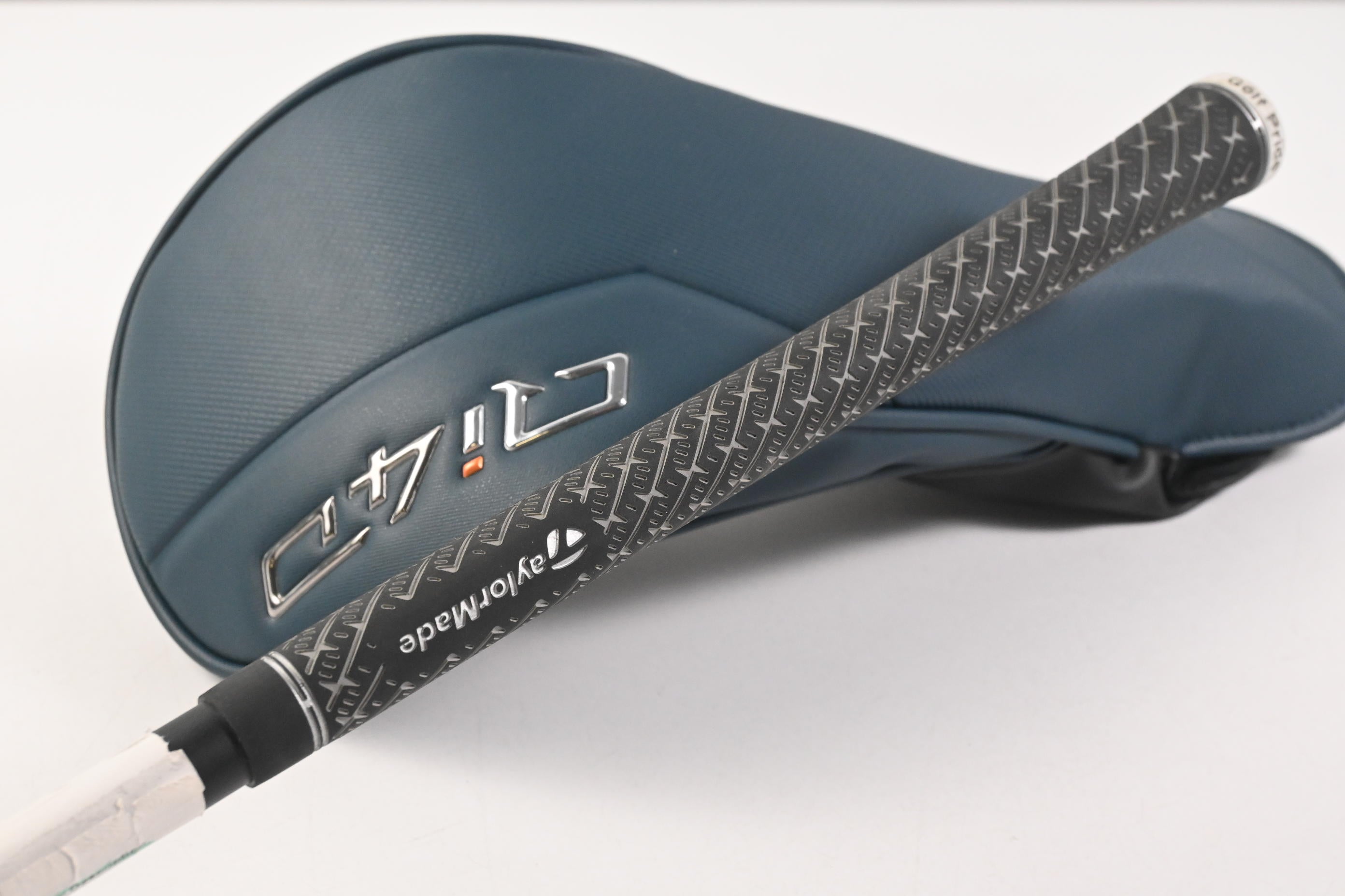 Taylormade Qi4D LS Driver / 9 Degree / Regular Flex Vanquish 4 Shaft