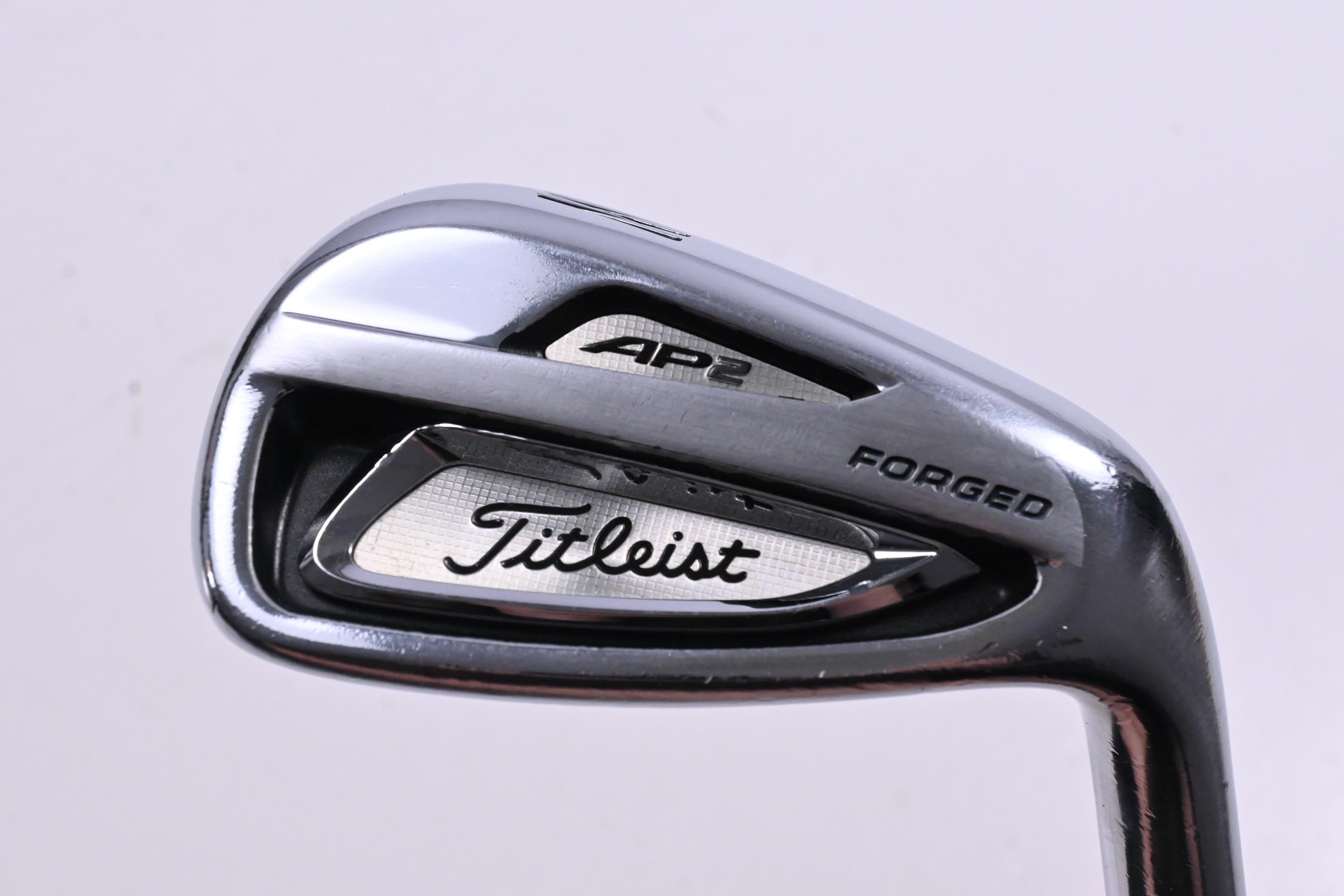 Titleist 714 AP2 Pitching Wedge / 46 Degree / Regular Flex Dynamic Gold R300