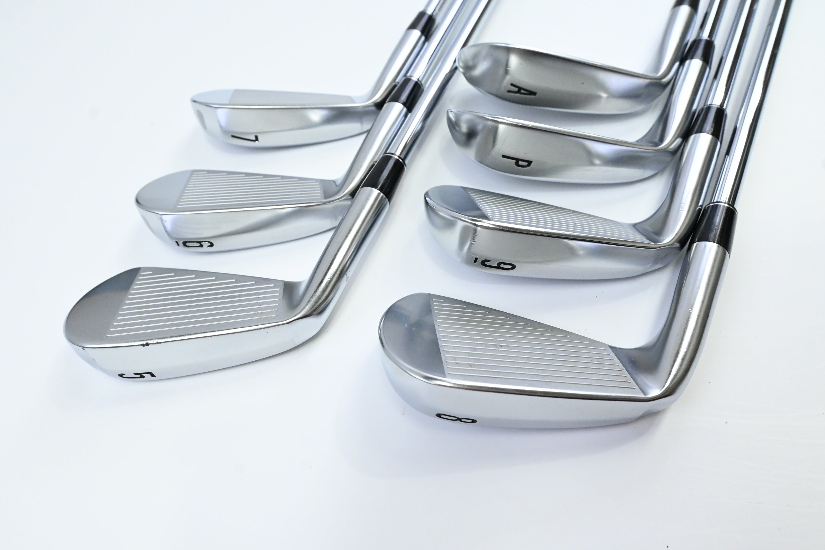 Srixon ZXi5 Irons / 5-PW+AW / Regular Flex Dynamic Gold 100 R300 Shafts