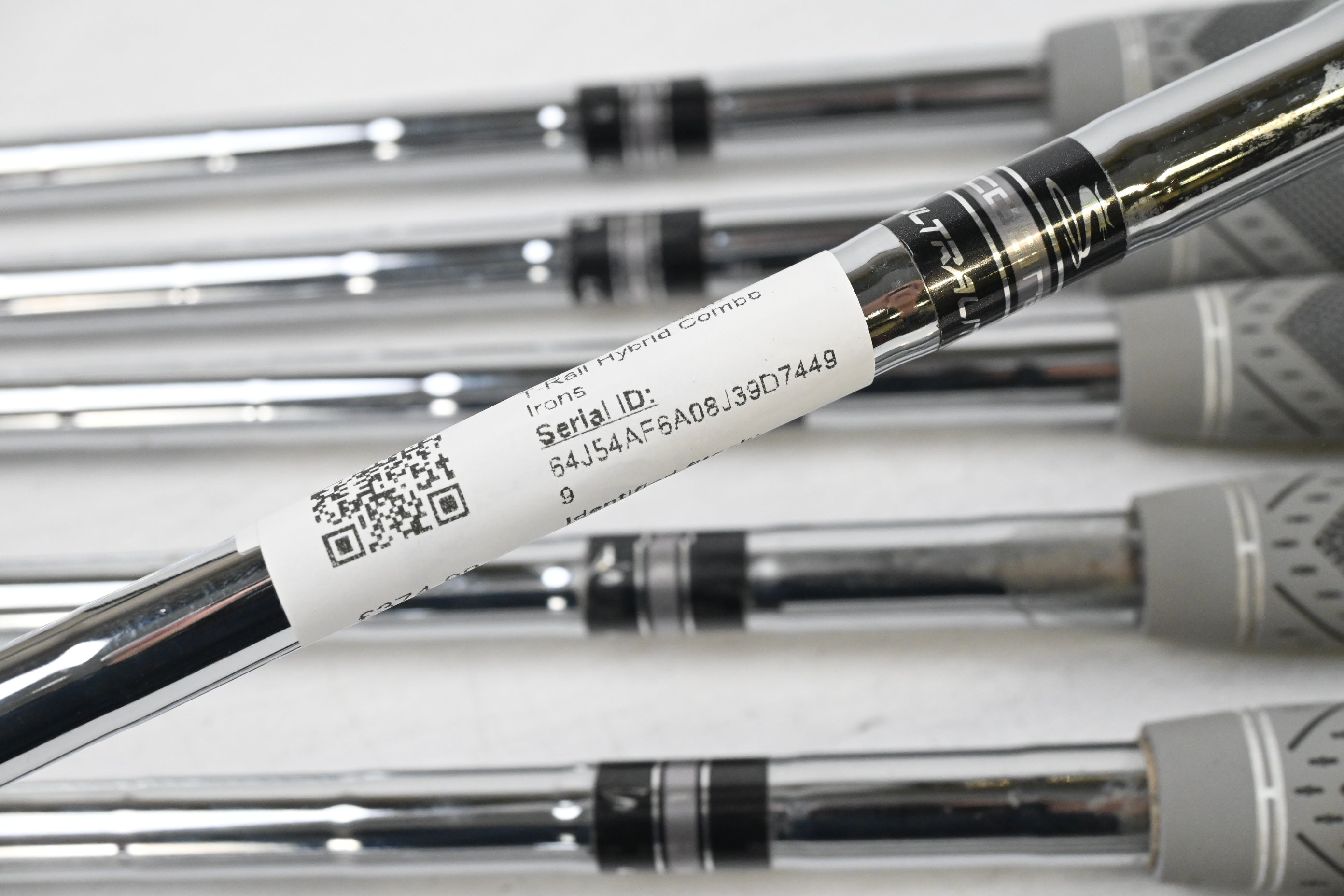 Cobra T-Rail Hybrid Combo Irons / 5-PW+GW / Regular Flex Ultralite Shafts